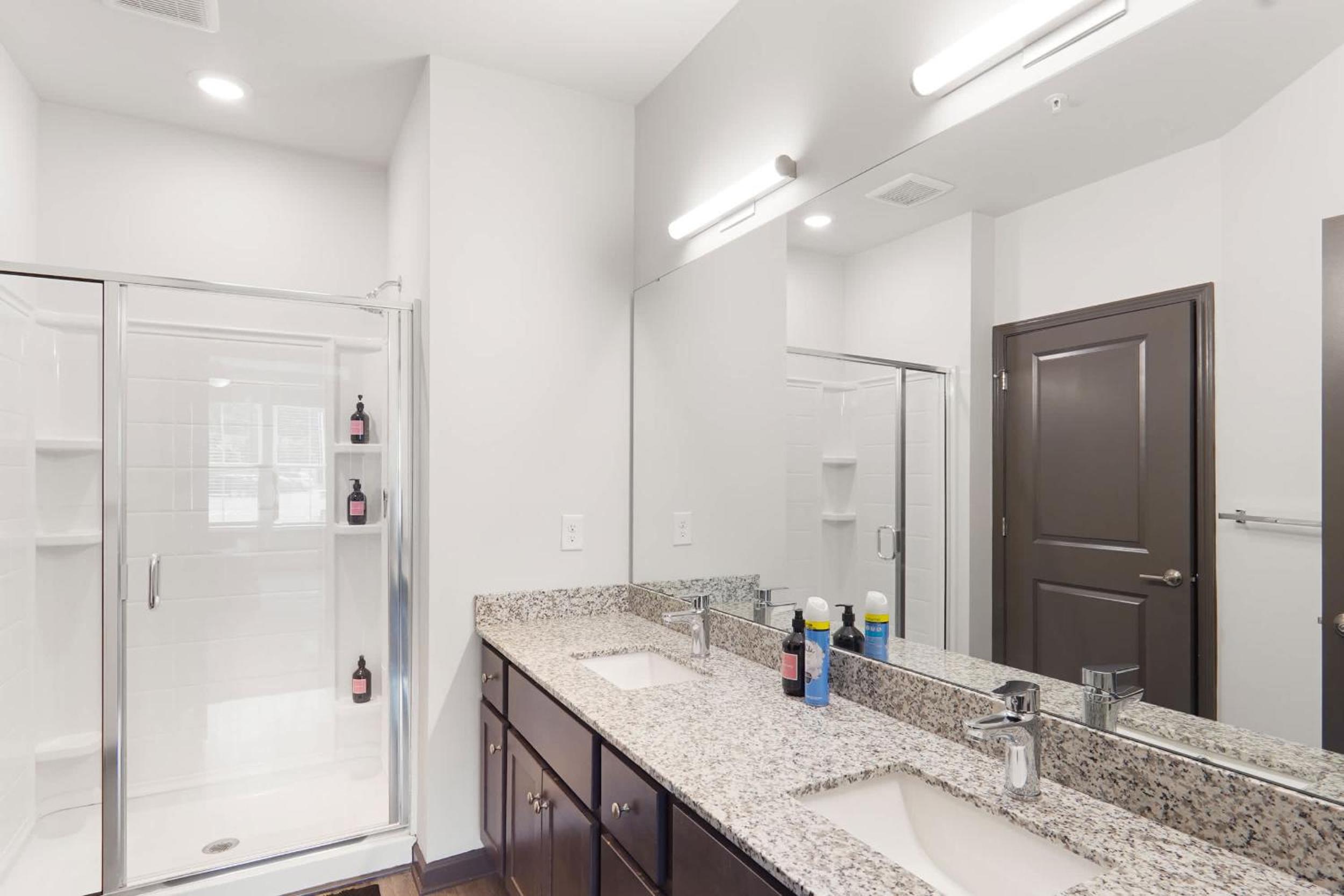 Luxurious King 3BR Suite in North Raleigh!