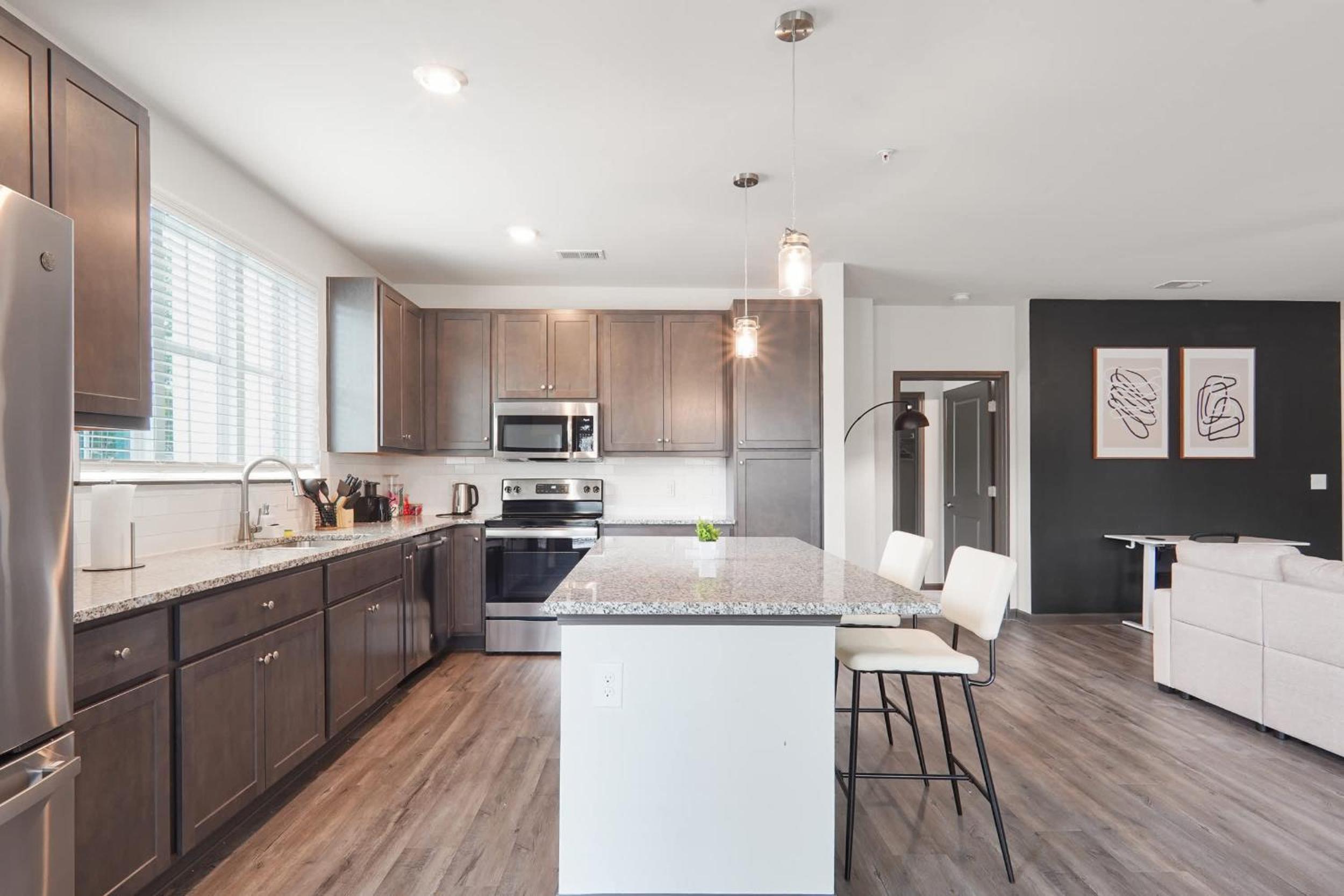 Luxurious King 3BR Suite in North Raleigh!