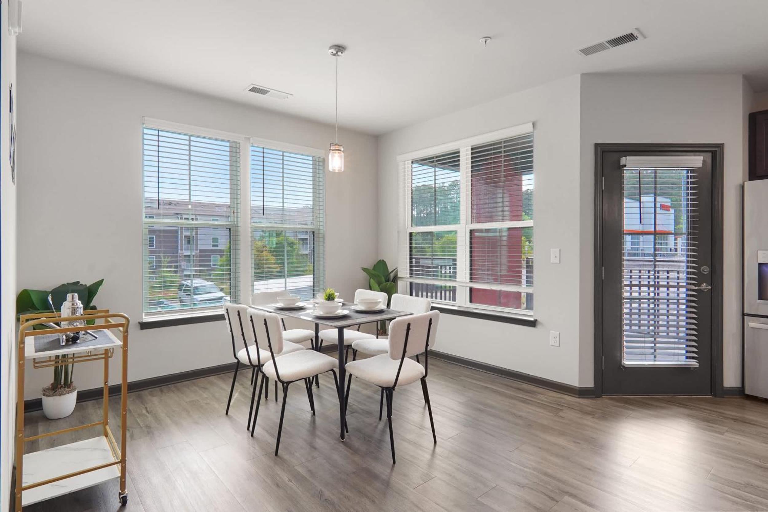Luxurious King 3BR Suite in North Raleigh!