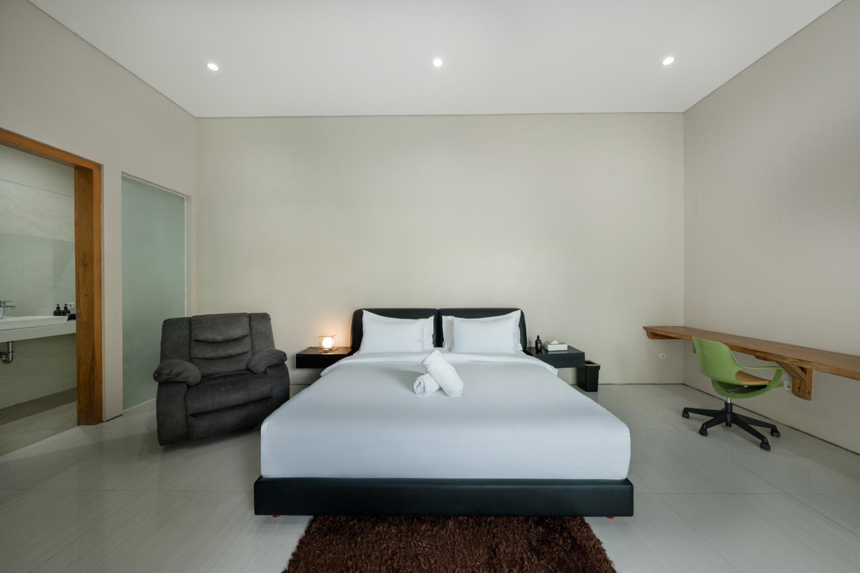 Villa Lumiere - 3BR Luxury Villa with Private Pool