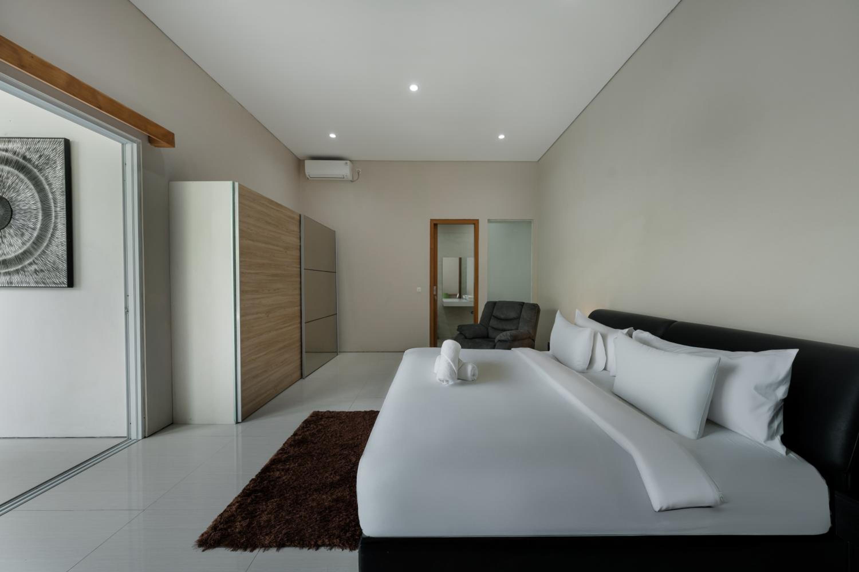 Villa Lumiere - 3BR Luxury Villa with Private Pool