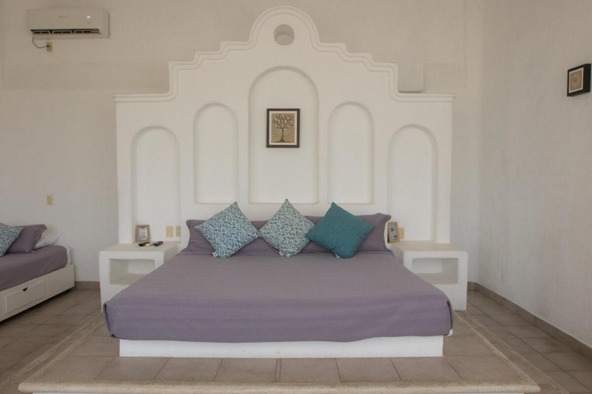Apt with Jacuzzi Ixtapa Zihuatanejo 3 BR