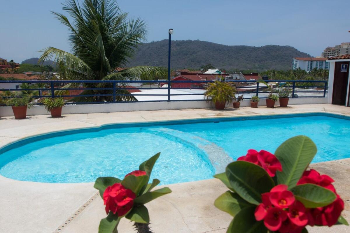 Apt with Jacuzzi Ixtapa Zihuatanejo 3 BR