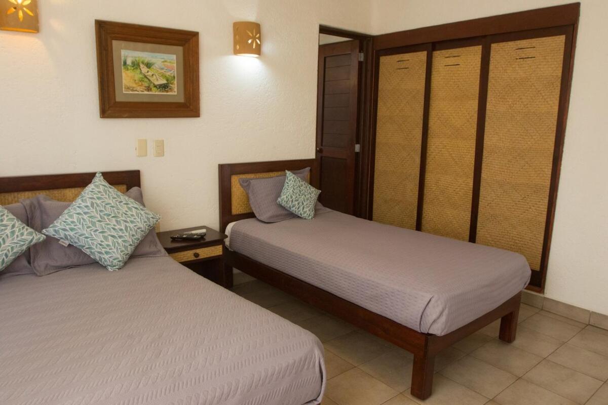 Apt with Jacuzzi Ixtapa Zihuatanejo 3 BR