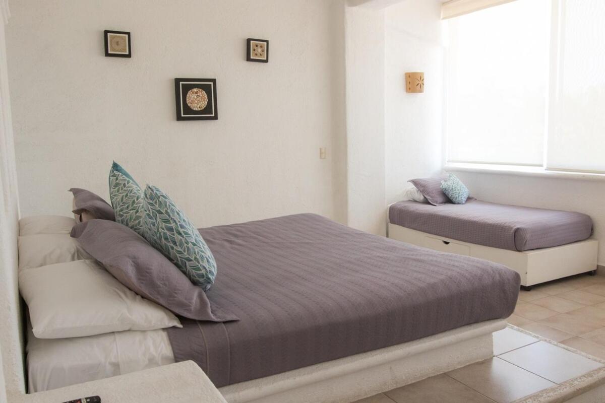 Apt with Jacuzzi Ixtapa Zihuatanejo 3 BR