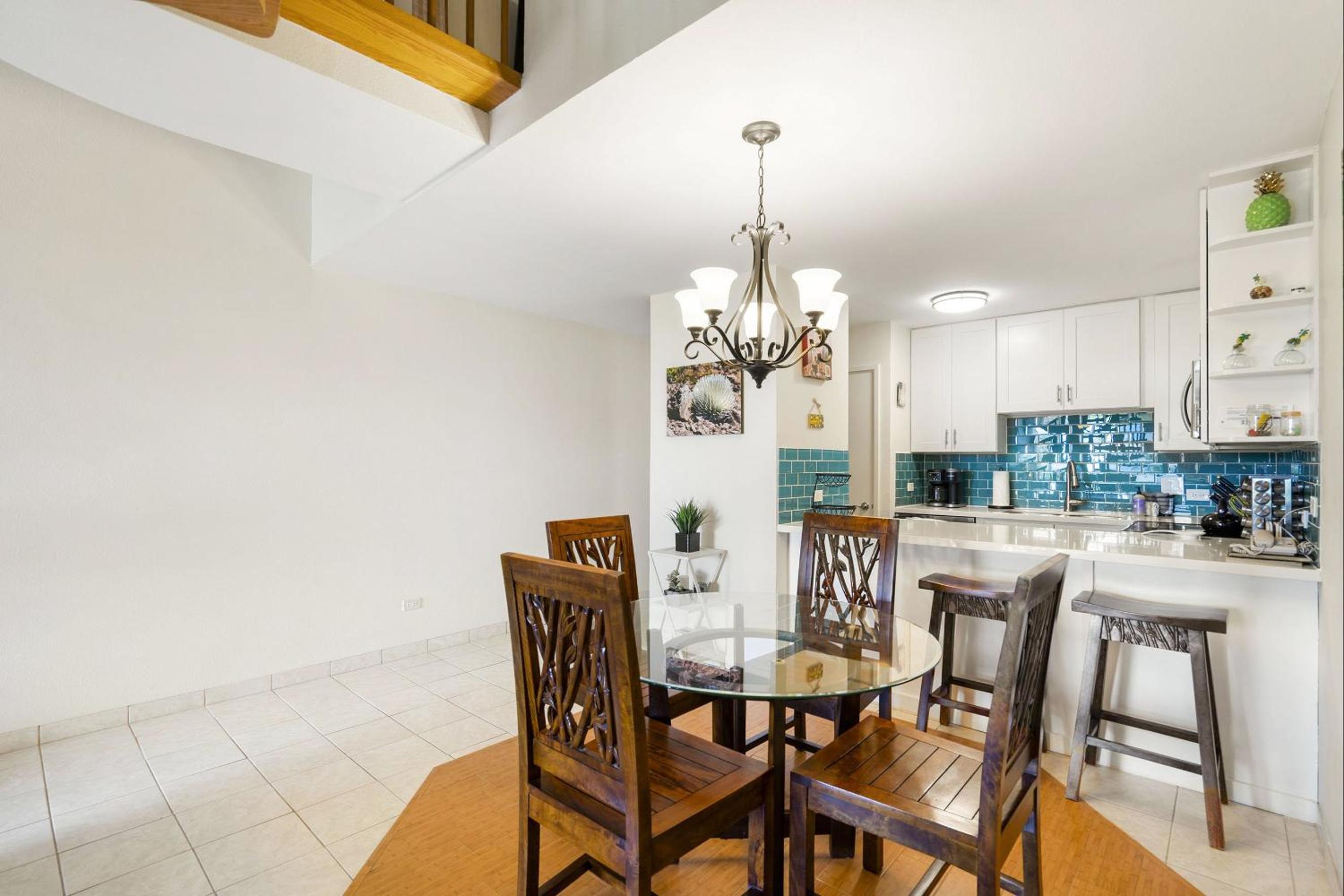 Experience Kamaole Sands 4-409 - Ocean Views, Spacious, Renovated, Wi-Fi, AC!