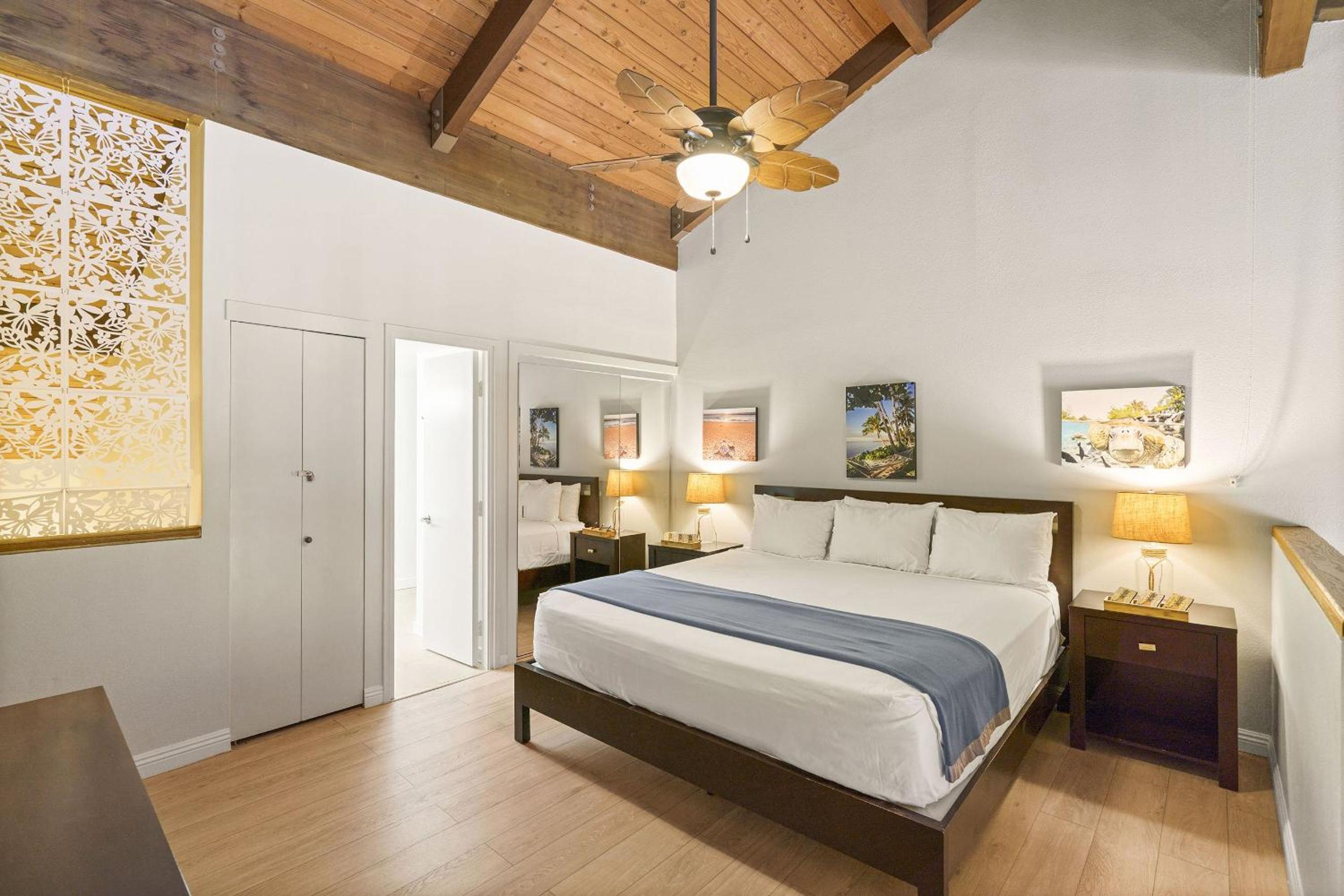 Experience Kamaole Sands 4-409 - Ocean Views, Spacious, Renovated, Wi-Fi, AC!