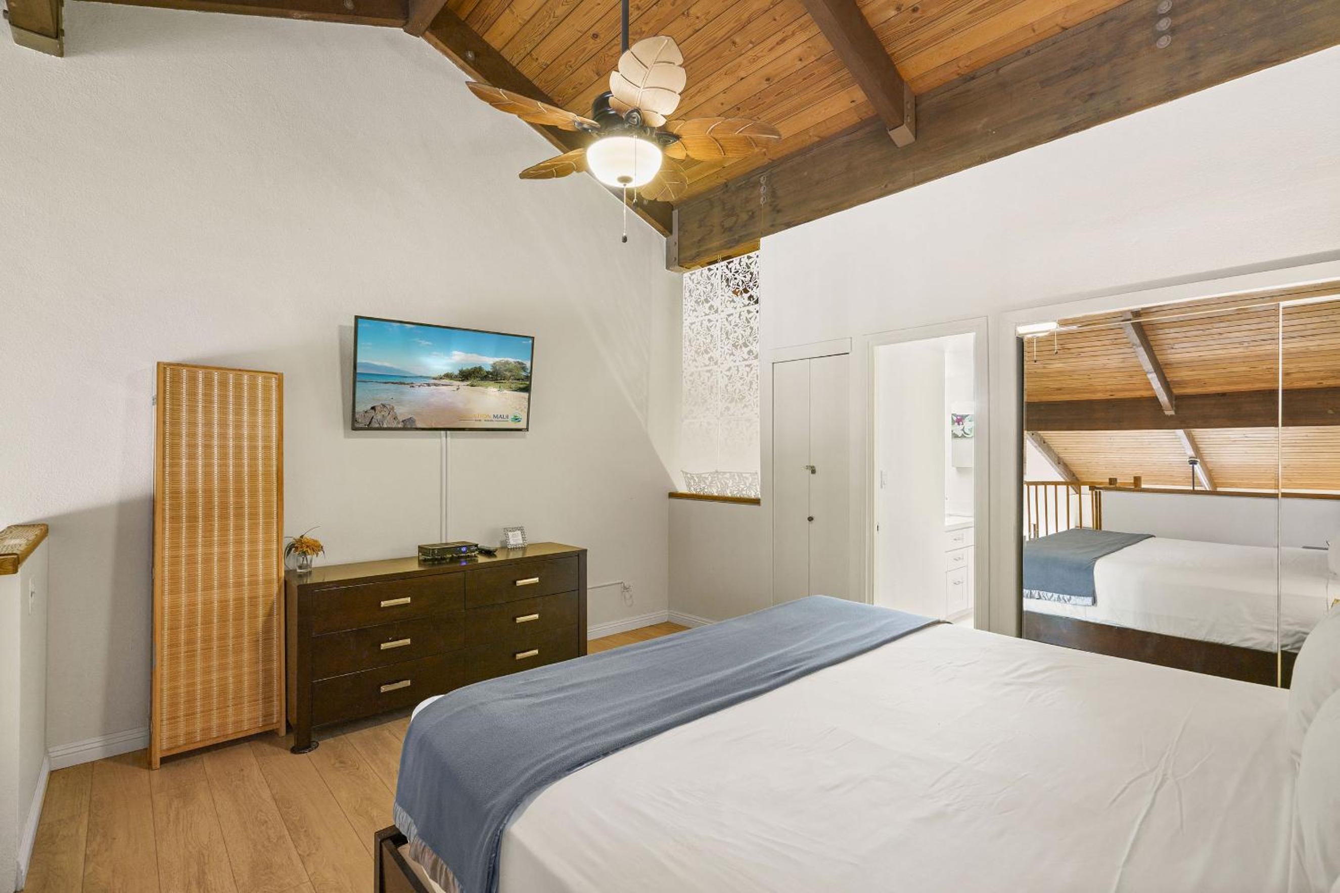 Experience Kamaole Sands 4-409 - Ocean Views, Spacious, Renovated, Wi-Fi, AC!