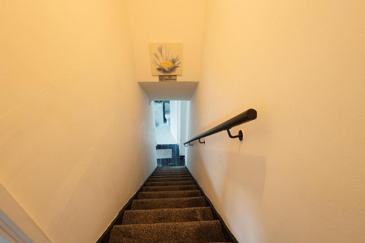 Stylish Boho Home, Contractors, 6 Beds, Garden and Free Parking