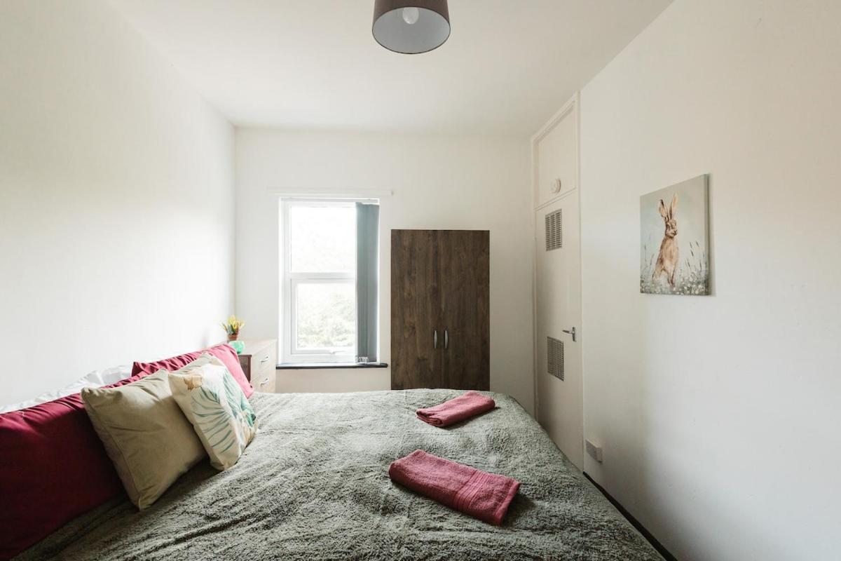 Stylish Boho Home, Contractors, 6 Beds, Garden and Free Parking