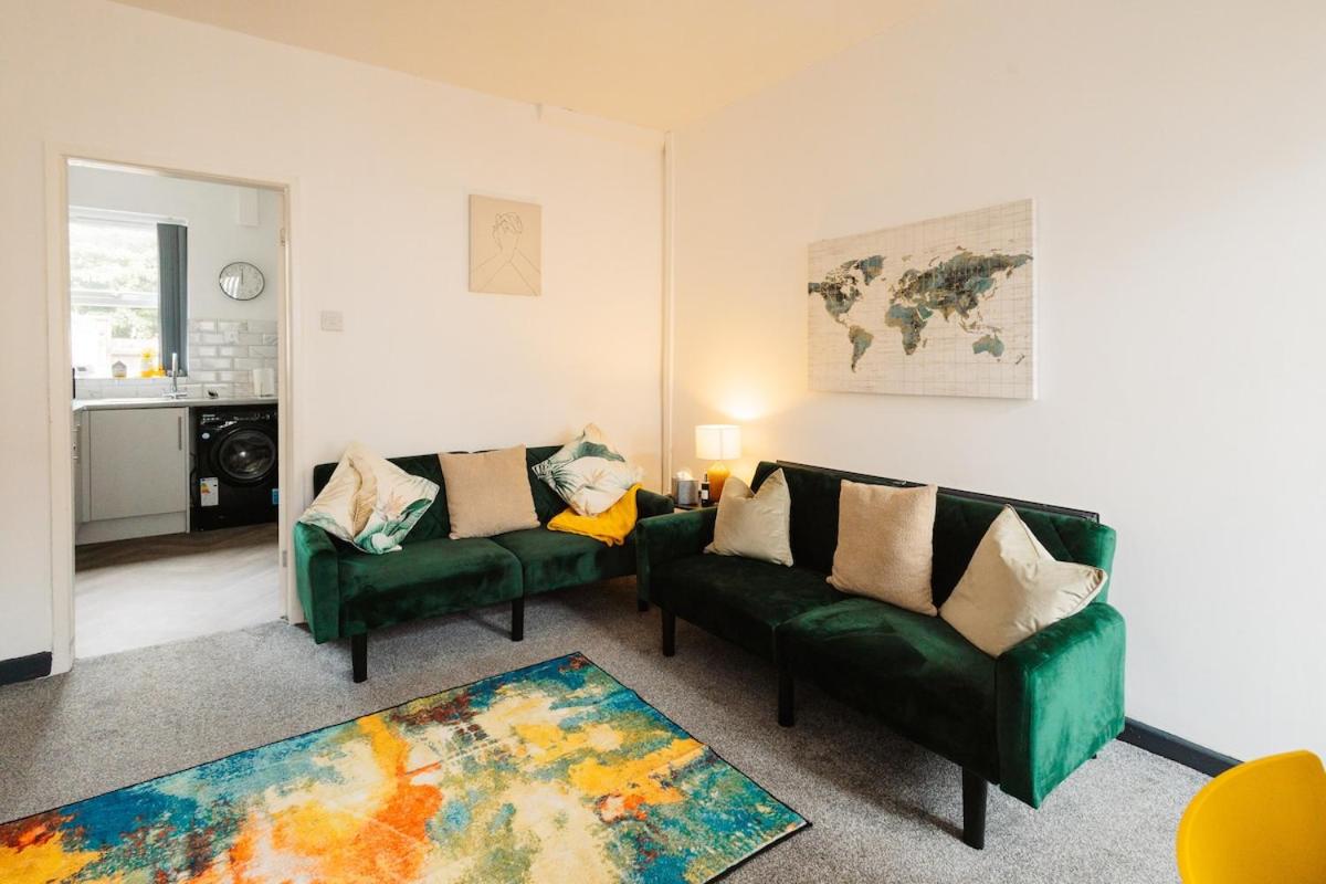 Stylish Boho Home, Contractors, 6 Beds, Garden and Free Parking