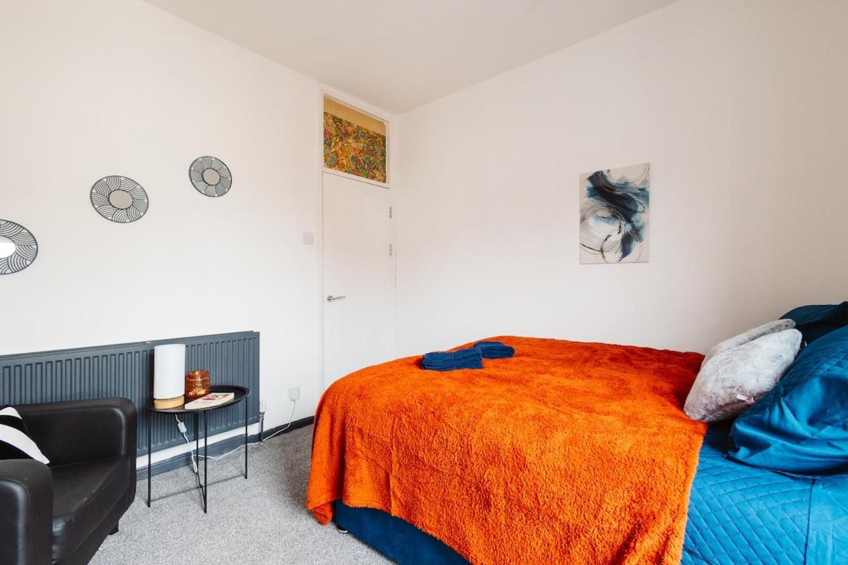 Stylish Boho Home, Contractors, 6 Beds, Garden and Free Parking