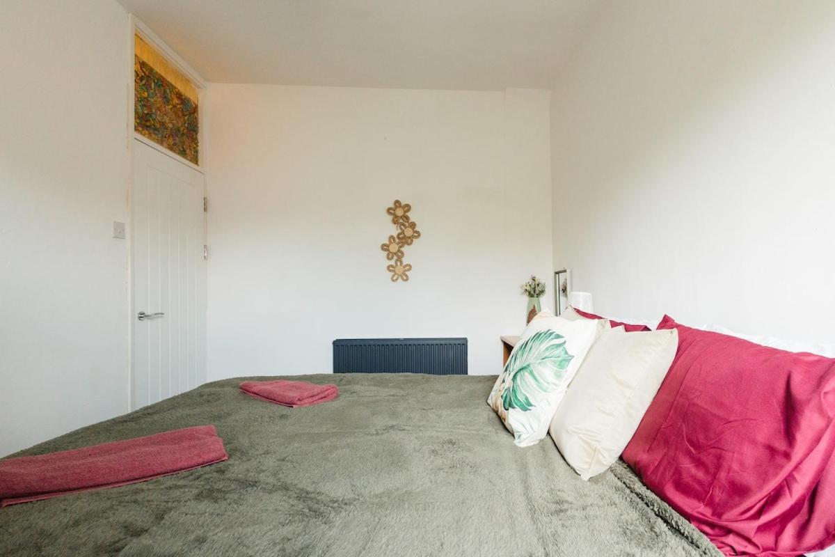 Stylish Boho Home, Contractors, 6 Beds, Garden and Free Parking