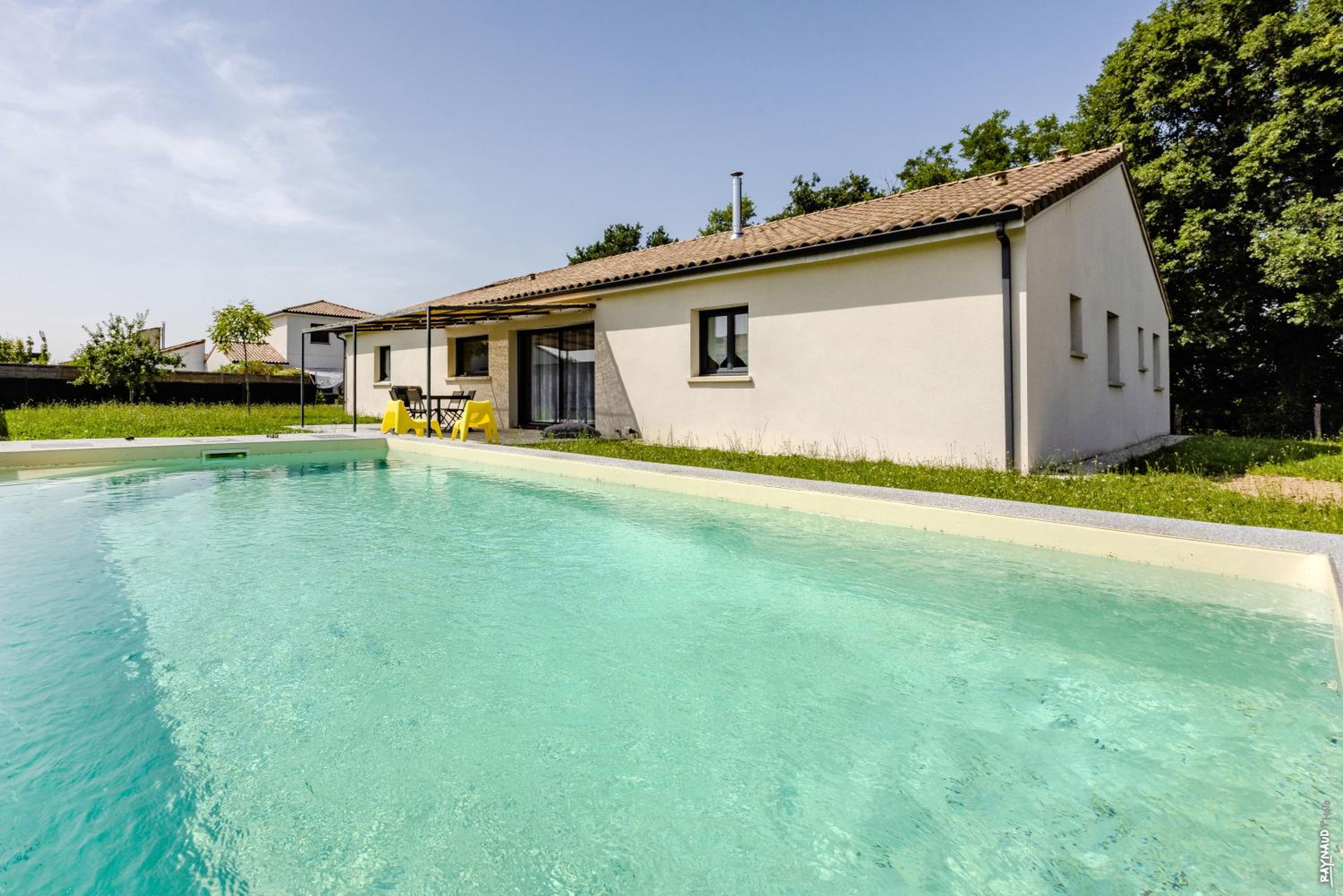 Villa Pastel - Piscine Chauffée & Jardin