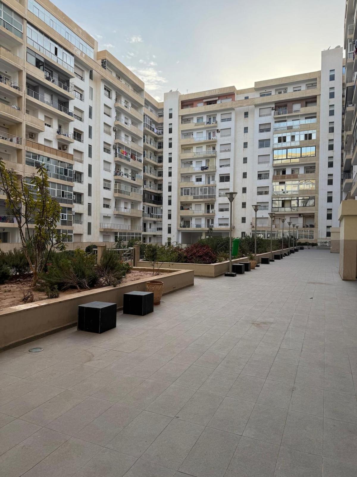 Sweet Home Agadir Appartement moderne avec piscine et commerces à pied