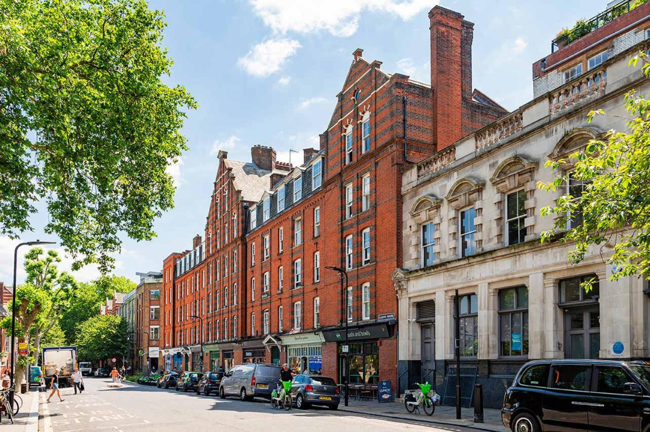 The Writers Light- 2 bed Shoreditch view 3