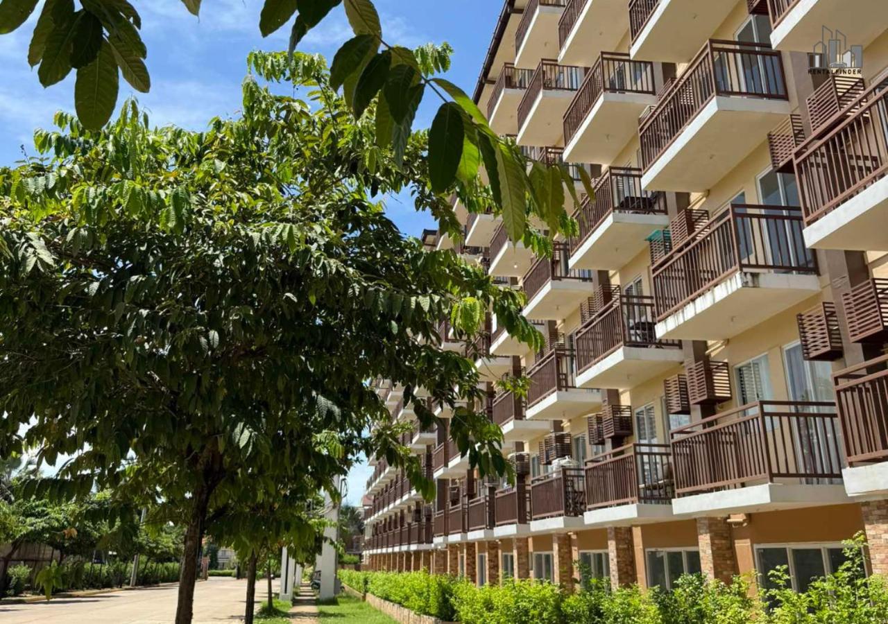 Open Studio with a Balcony & FREE Private Pool, Gym & Parking - B2 2Garnet