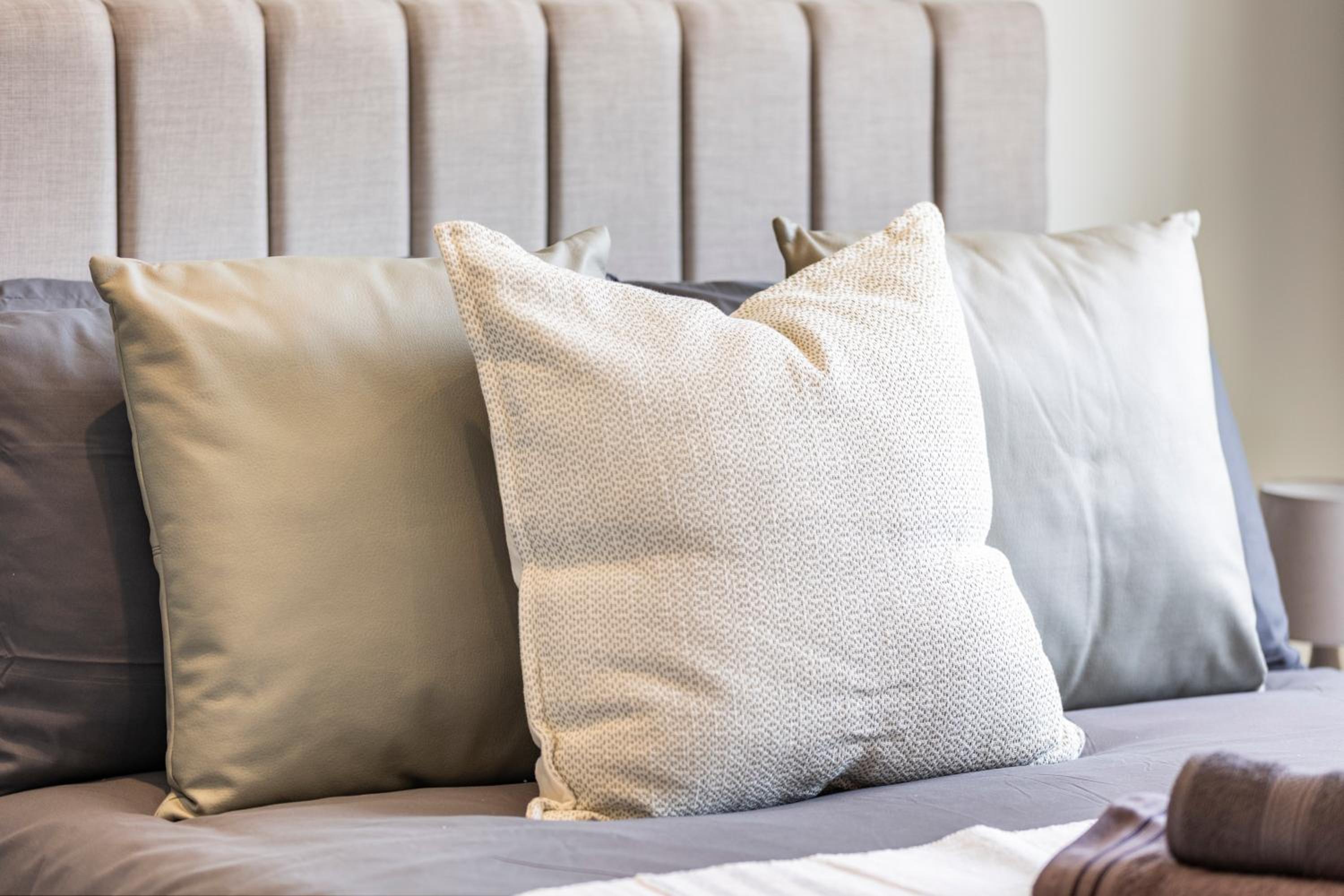 Kew View Suite 2BR Sleeps 9, Walk to Tube & Sights