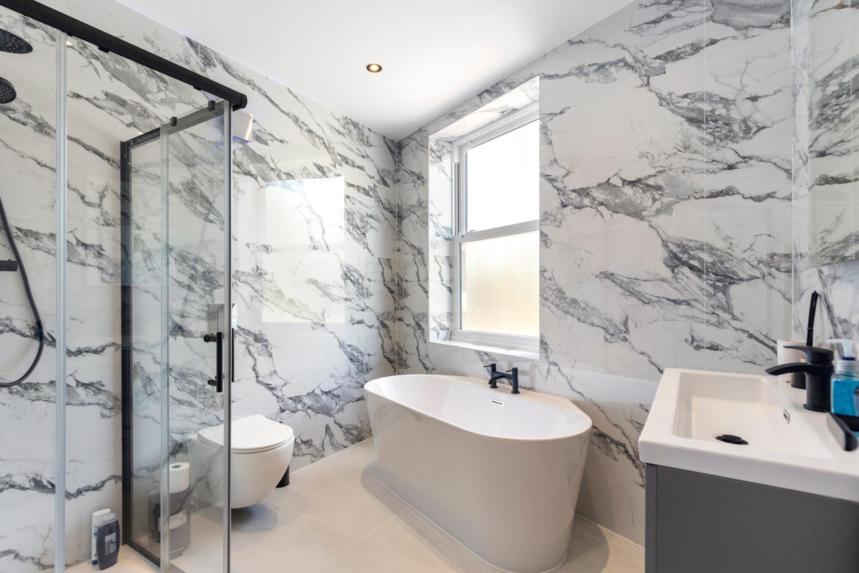 Kew Garden Suite 2BR Sleeps 9 Near Central London