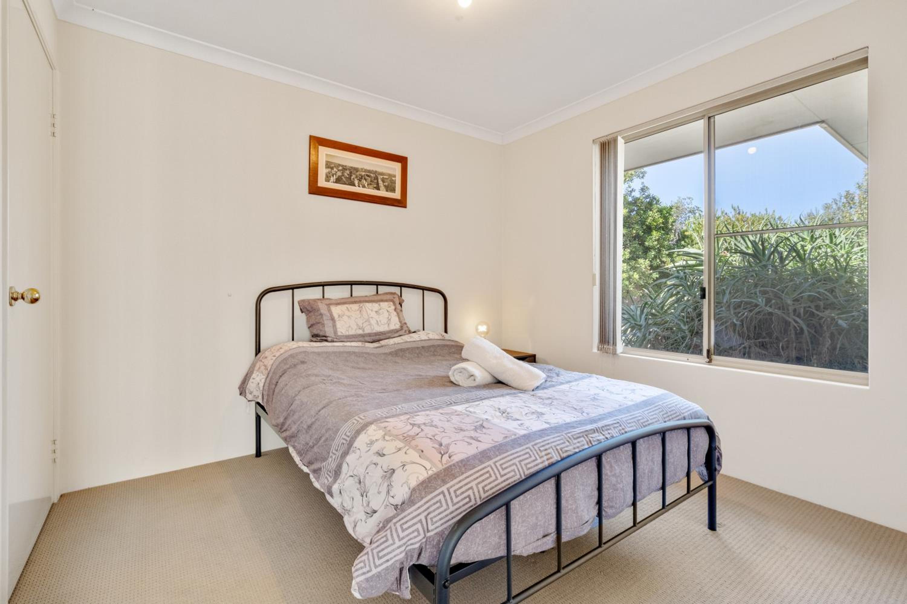 SPACIOUS JANDAKOT HOUSE FOR FAMILY AND BUSINESs
