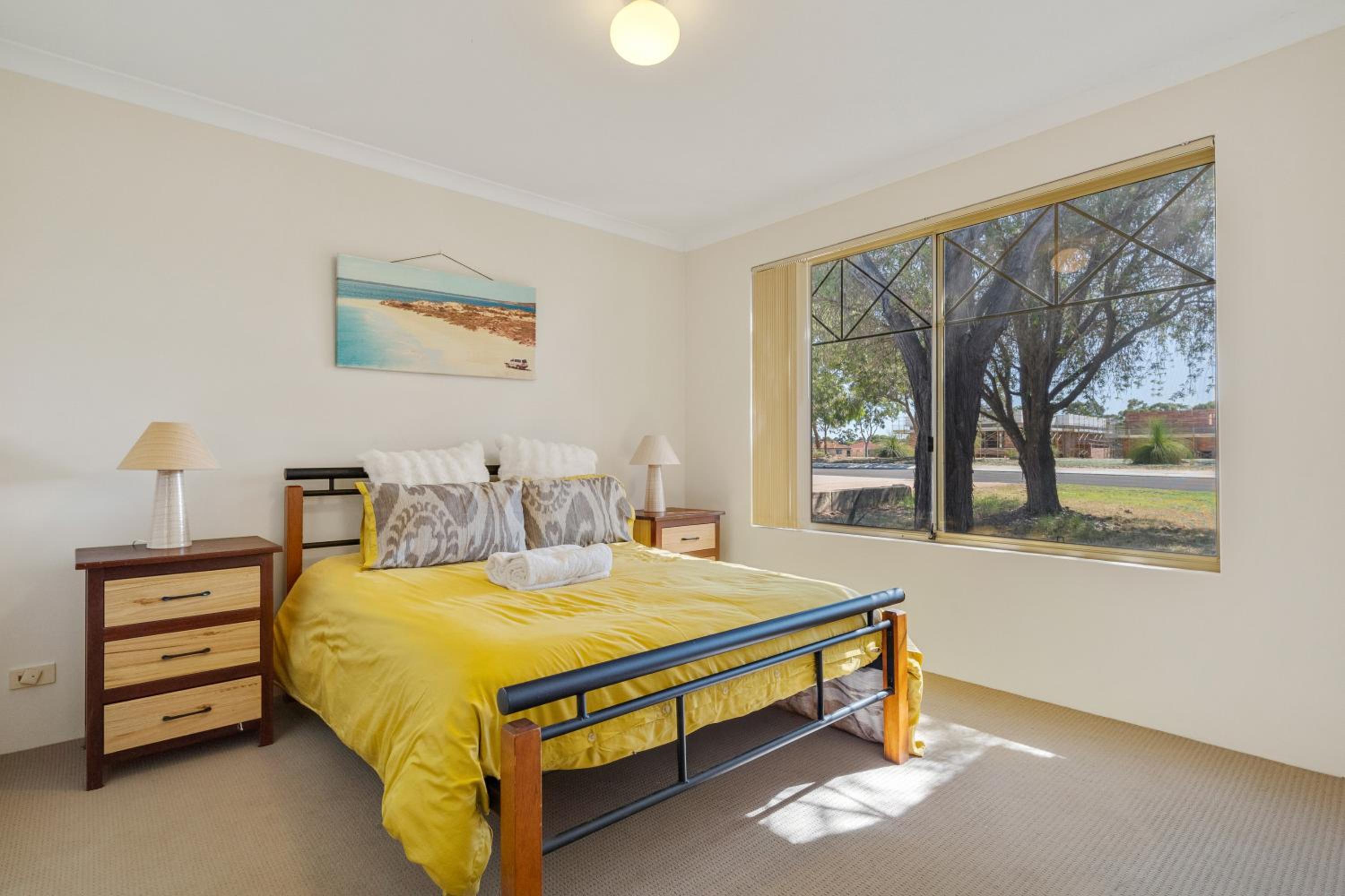 SPACIOUS JANDAKOT HOUSE FOR FAMILY AND BUSINESs