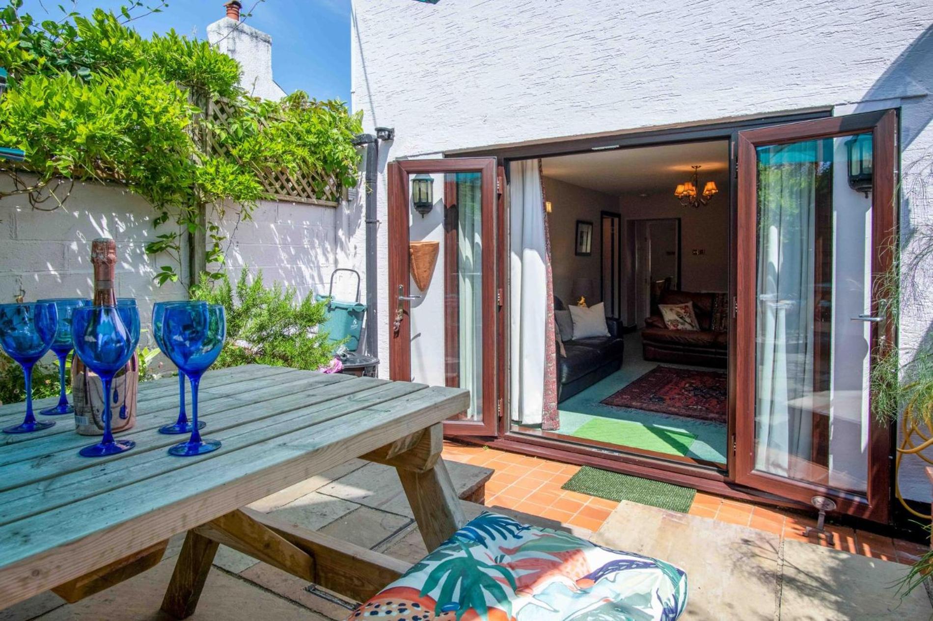 Rose Cottage - 3 Bedroom - Murton Mumbles