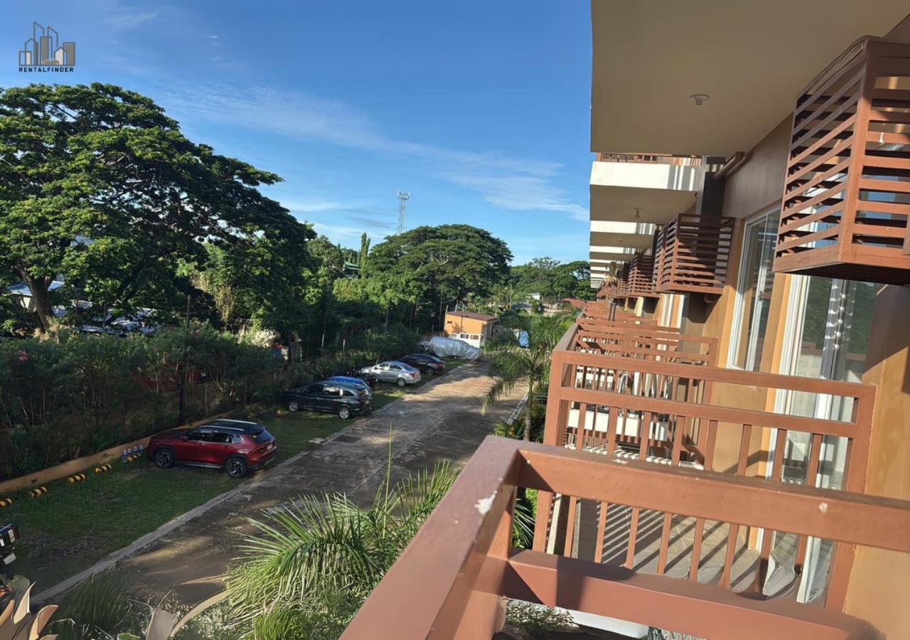 Palawan Cozy Stay with a Balcony, FREE Gym & Pool near Airport - B2 6Luster