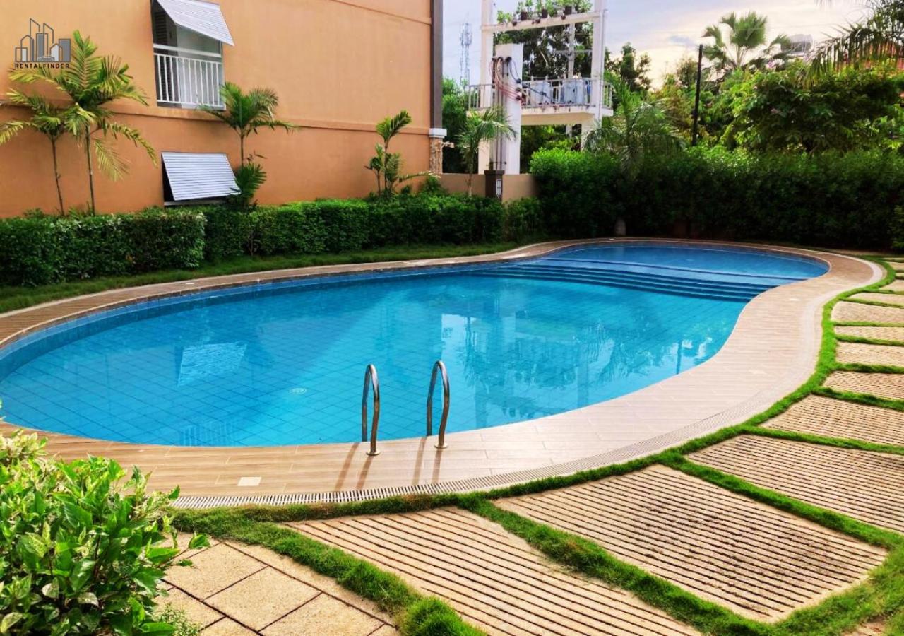 Palawan Cozy Stay with a Balcony, FREE Gym & Pool near Airport - B2 6Luster