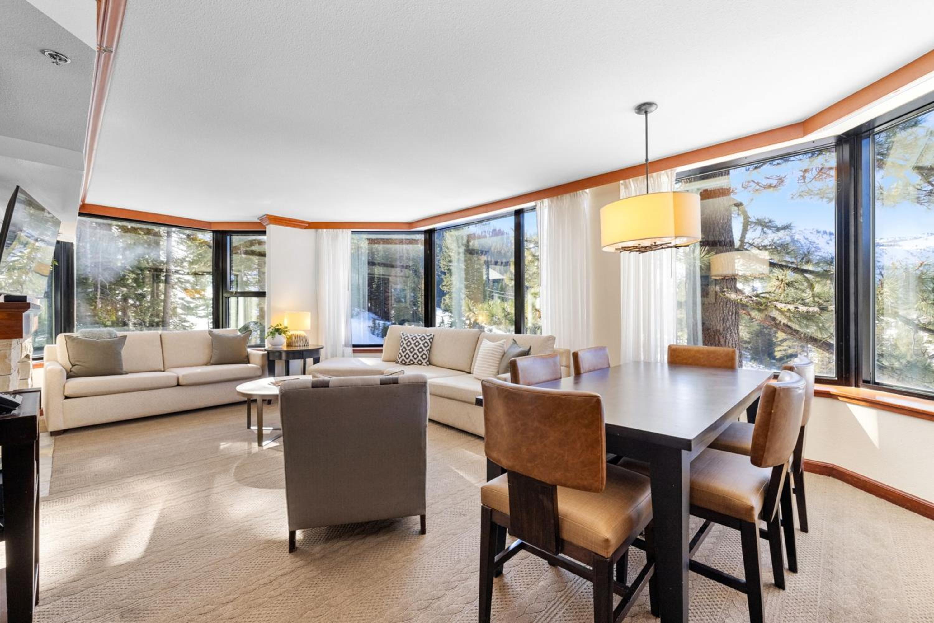 Pool, Hot Tub and Golf Everline Resort Corner Suite