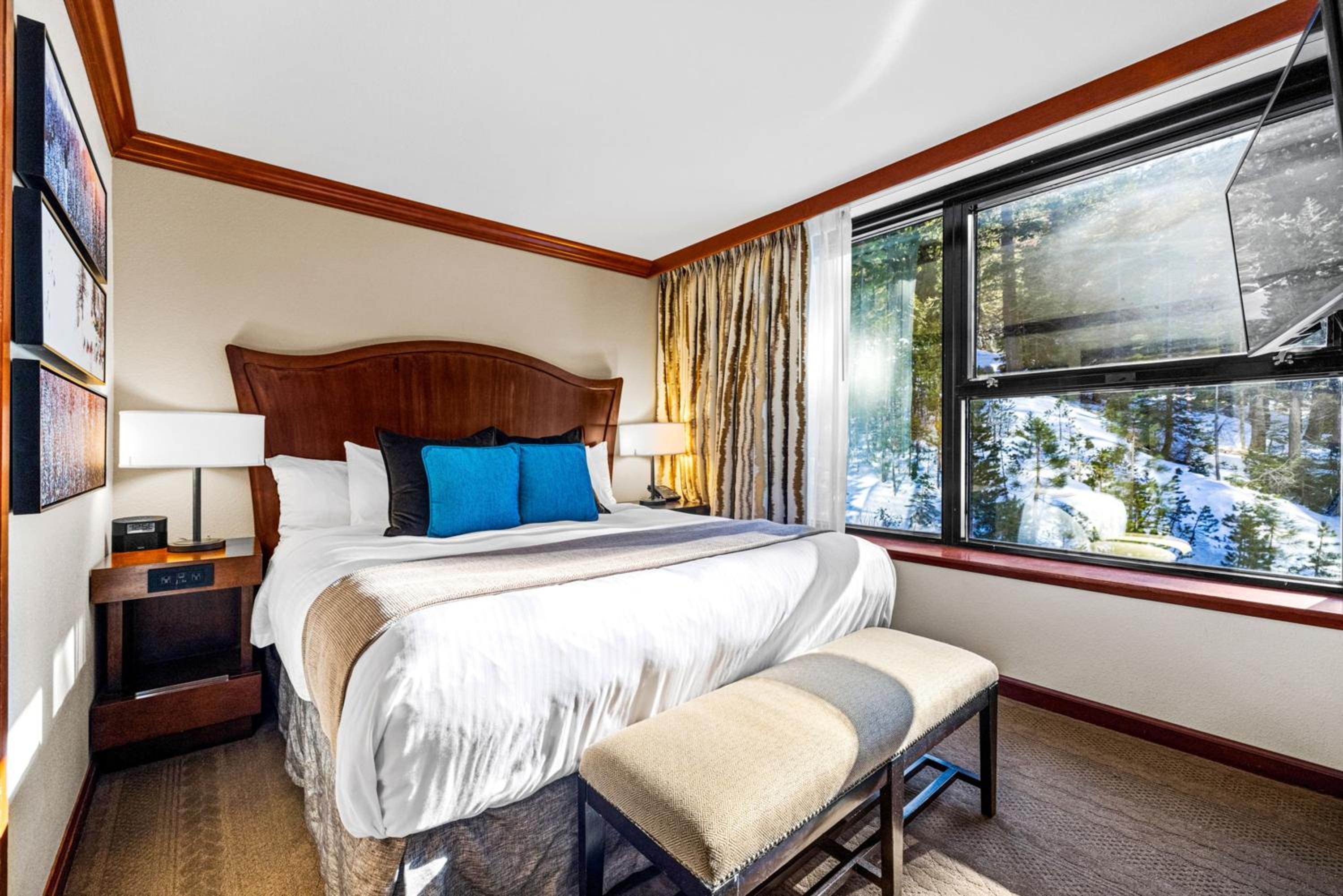 Pool, Hot Tub and Golf Everline Resort Corner Suite