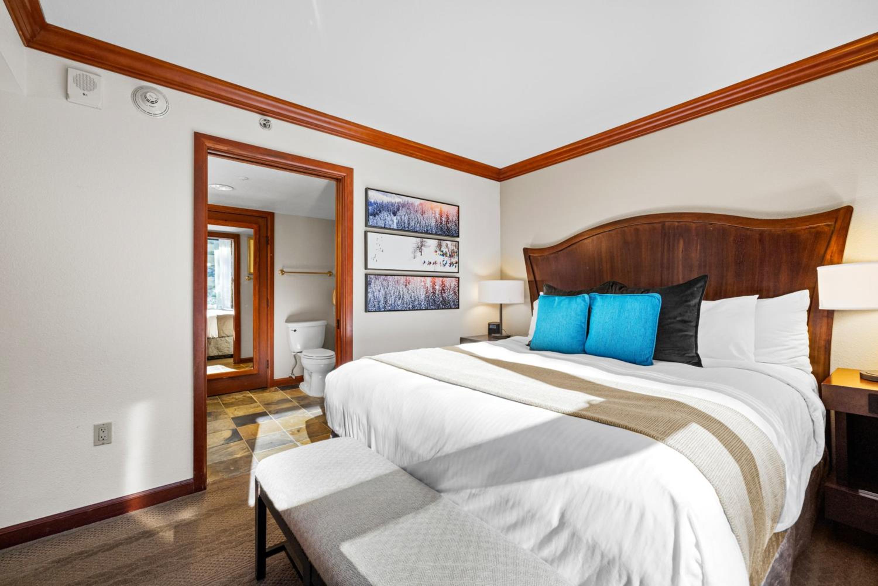 Pool, Hot Tub and Golf Everline Resort Corner Suite