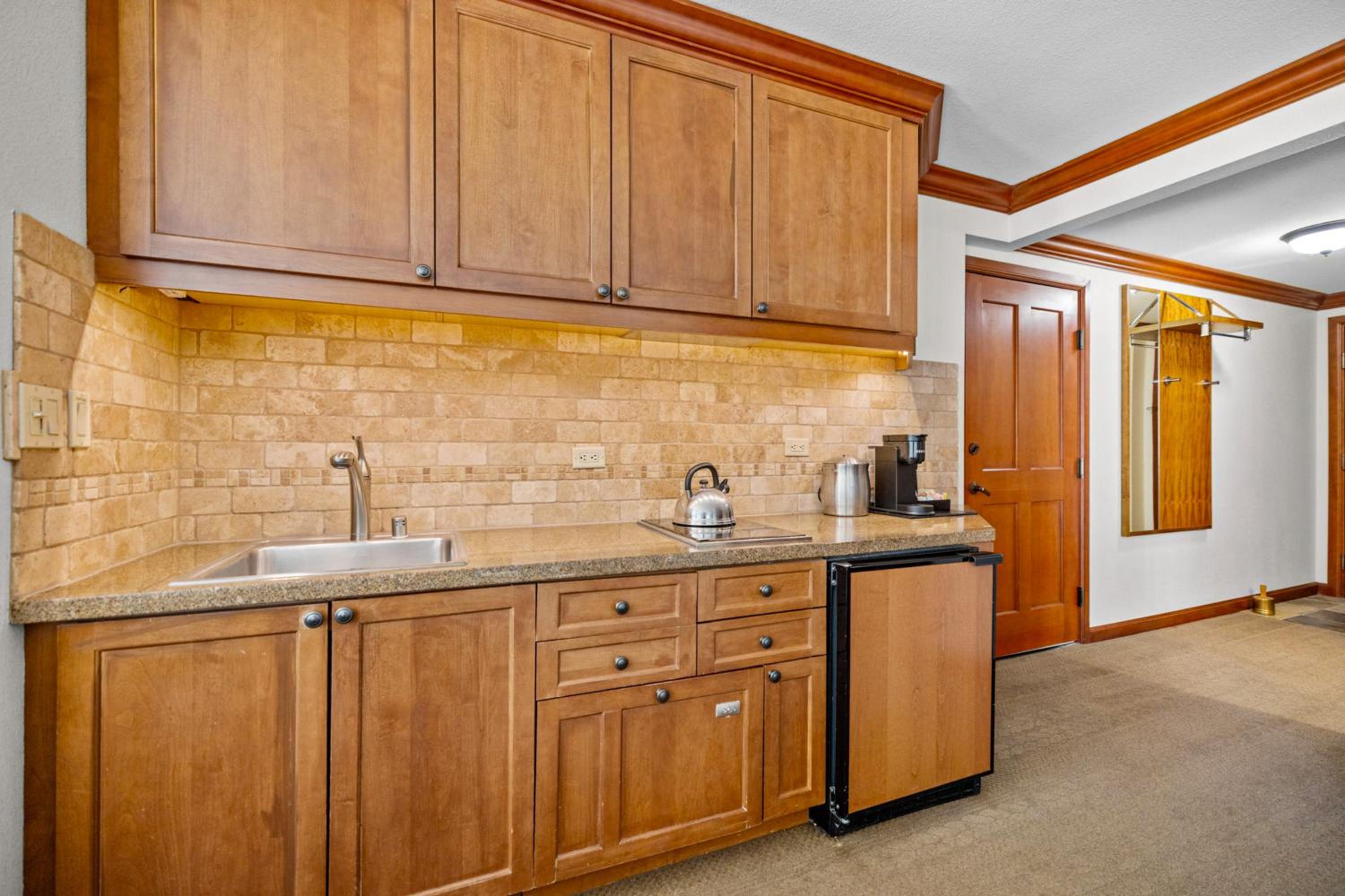 Pool, Hot Tub and Golf Everline Resort Corner Suite