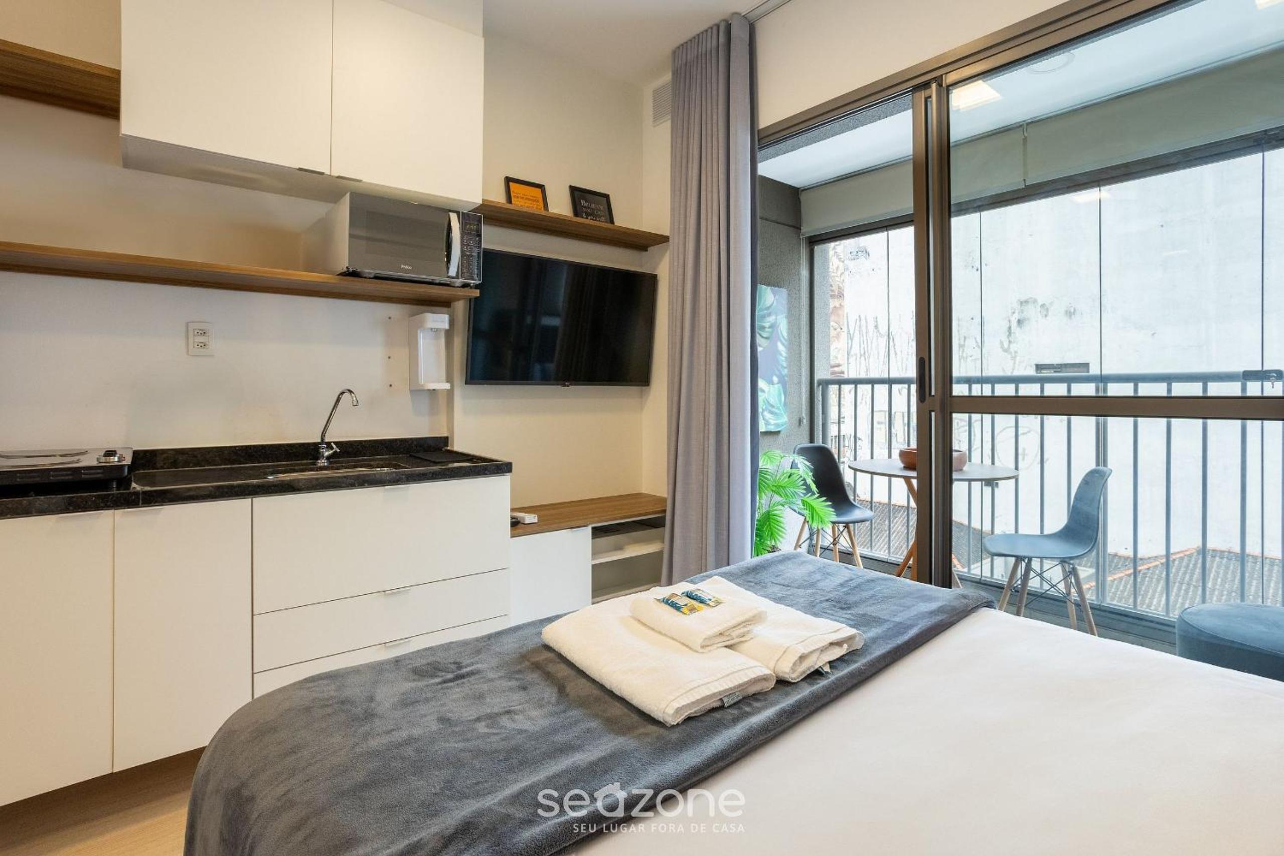 NXOs - Building with Gym and Laundry in Consolação-SP