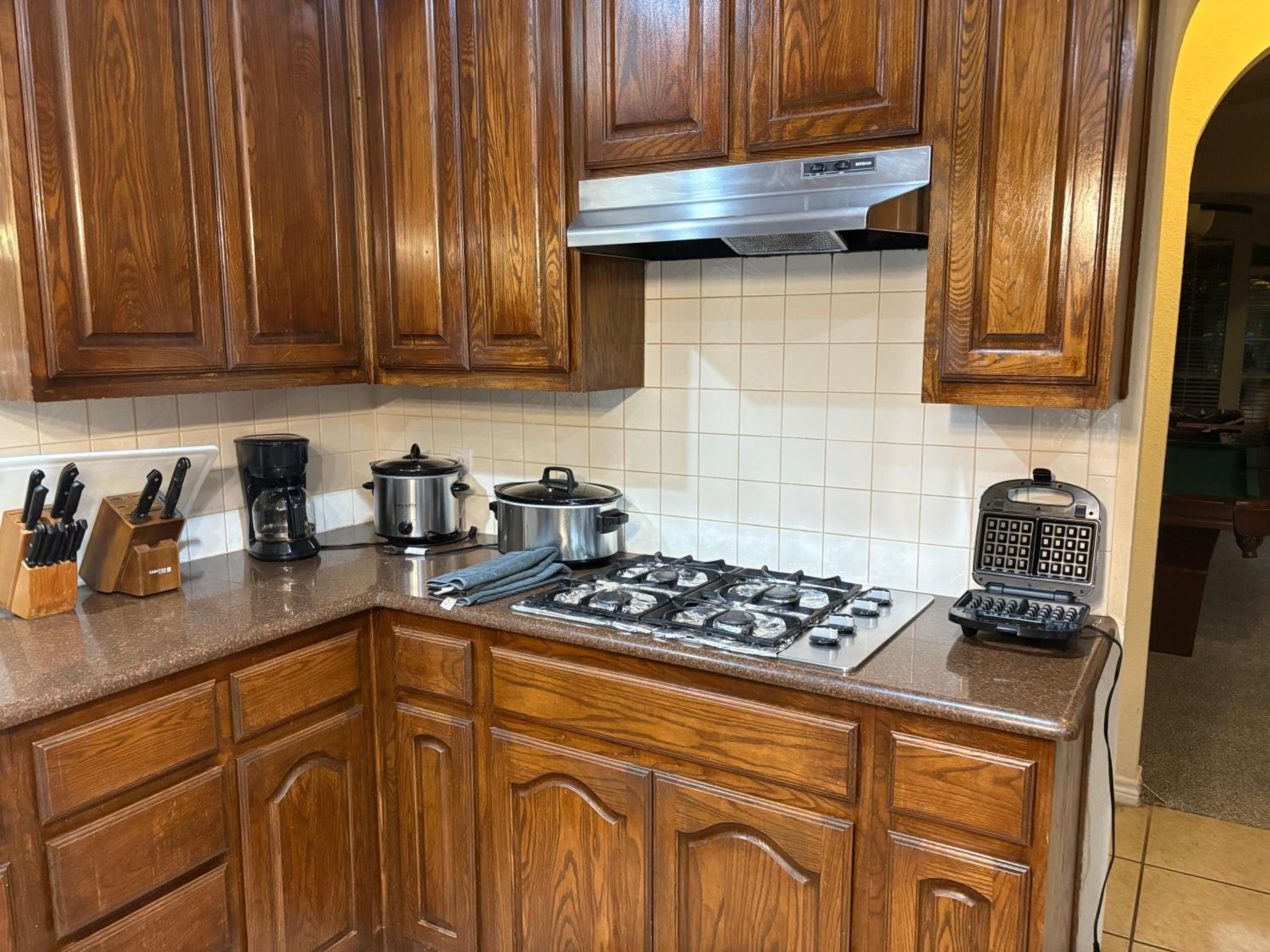 Spacious 4200 sqft - 6 bdrms 4 bath - Gym - Pets OK Near PGA - Universal KIDS - Star Frisco