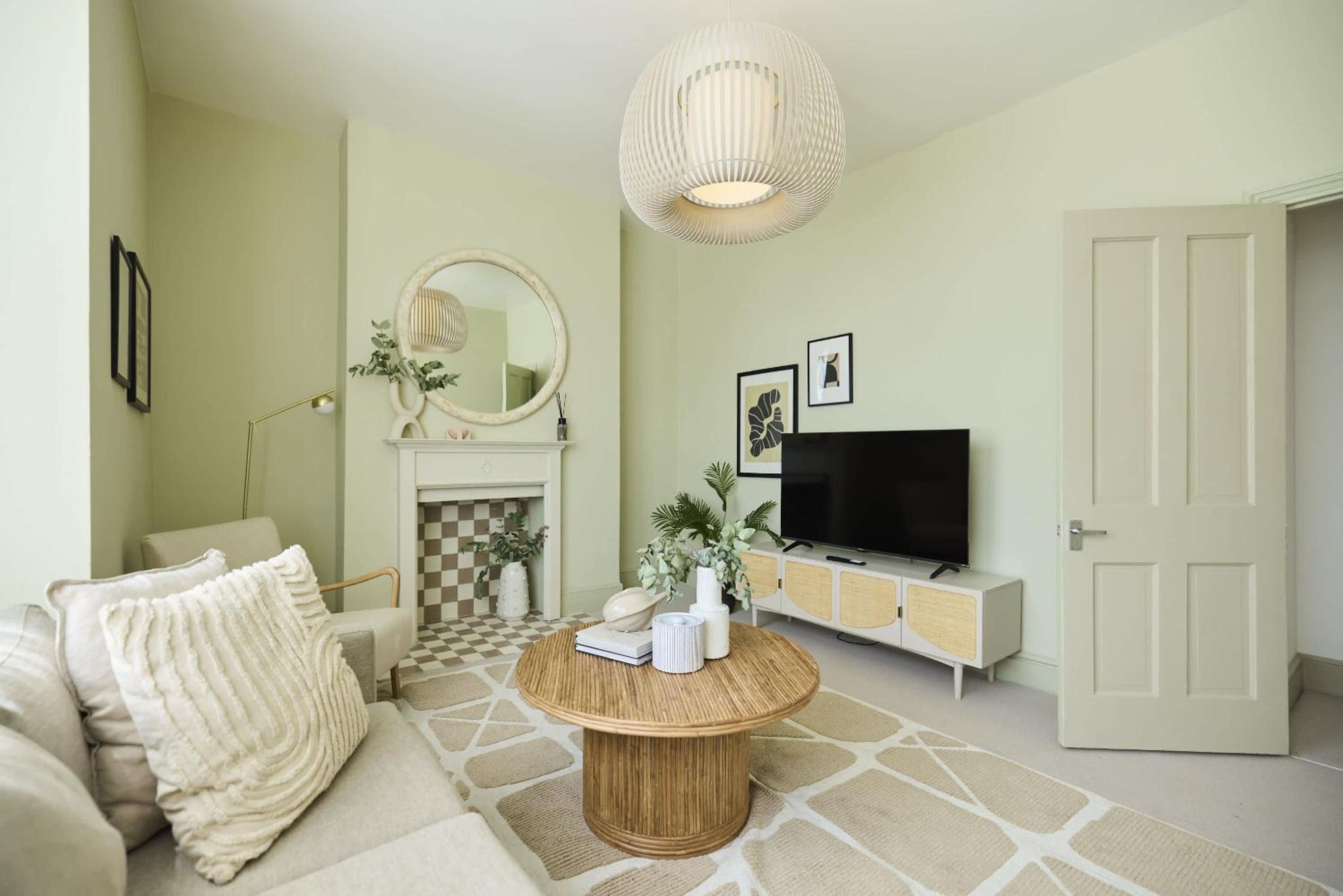 The Earlsfield Flat