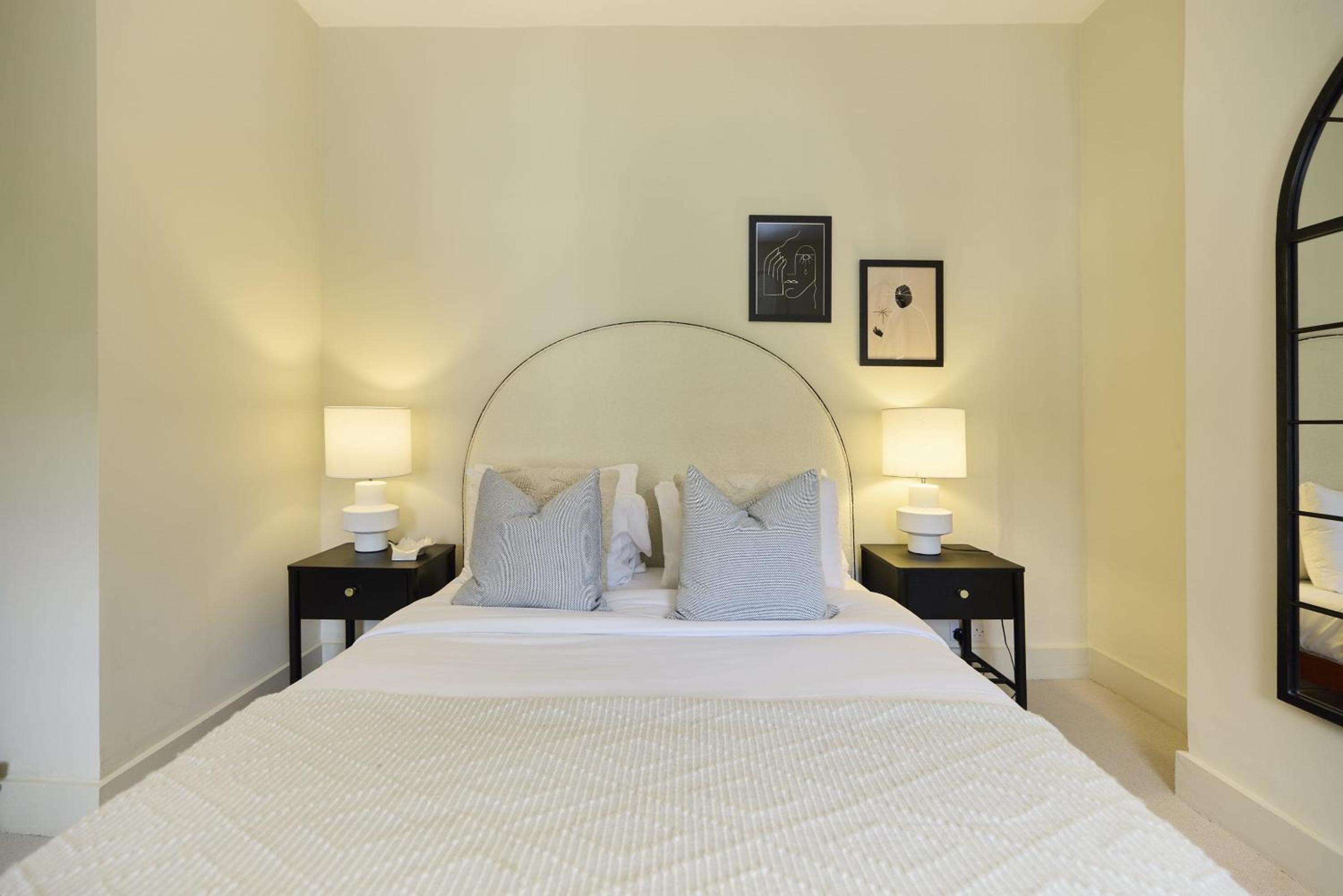 The Earlsfield Flat