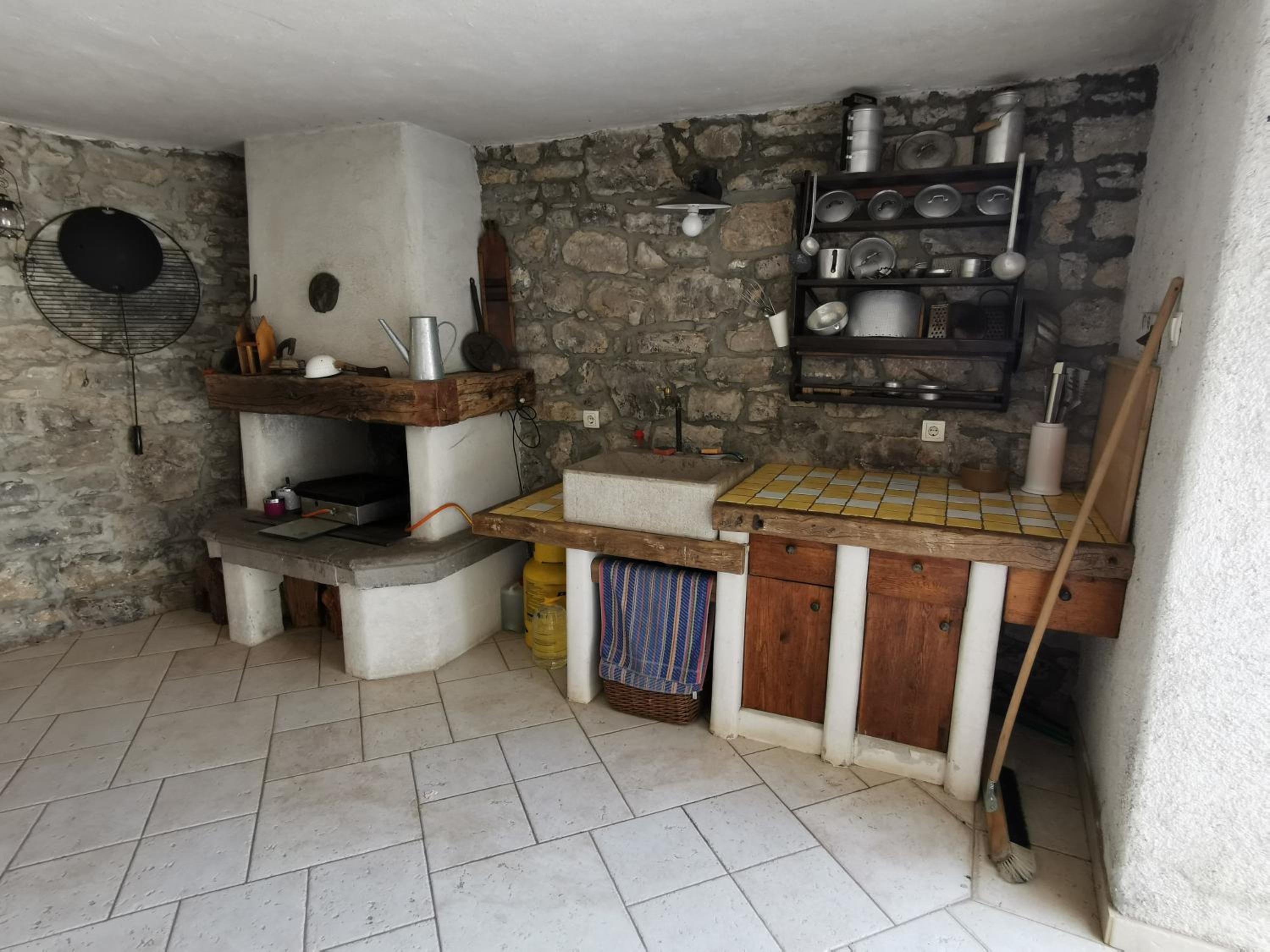 Domus Carstica