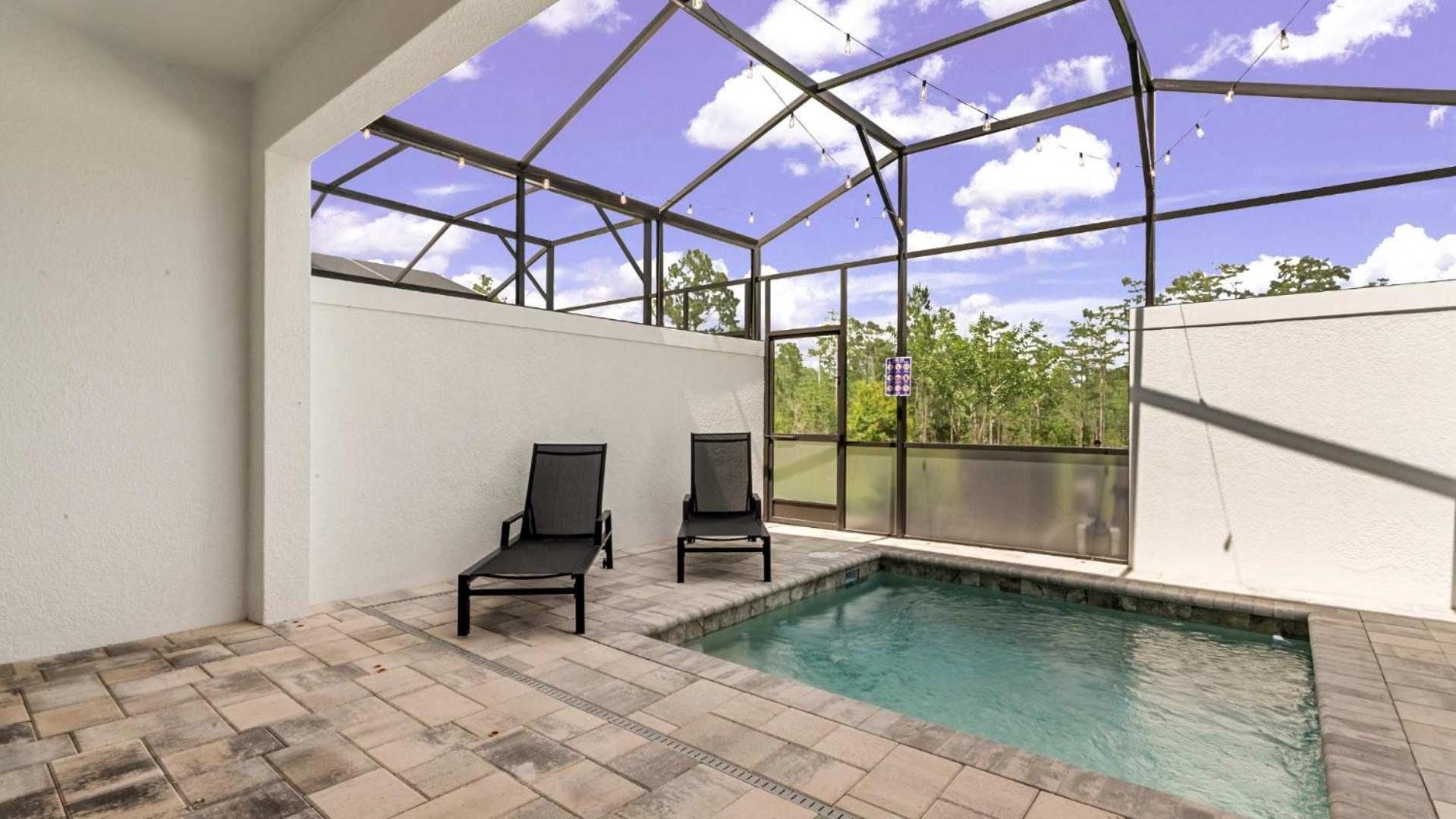 Upstay Pristine 3BR Home with Private Pool & BBQ