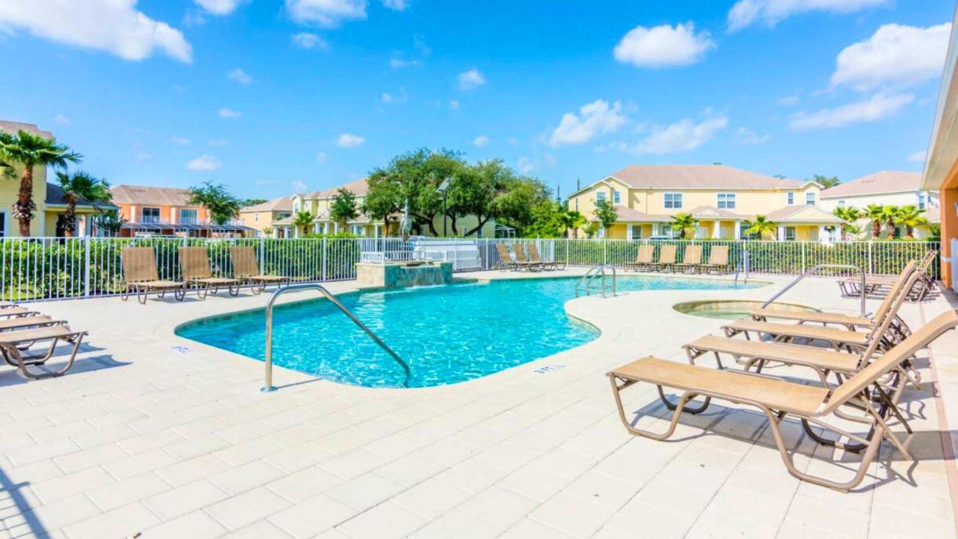 Upstay Pristine 3BR Home with Private Pool & BBQ