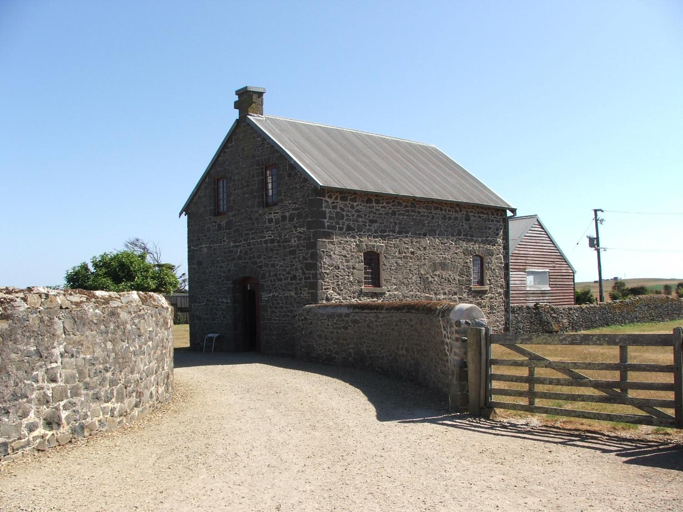Ellie's Cottages