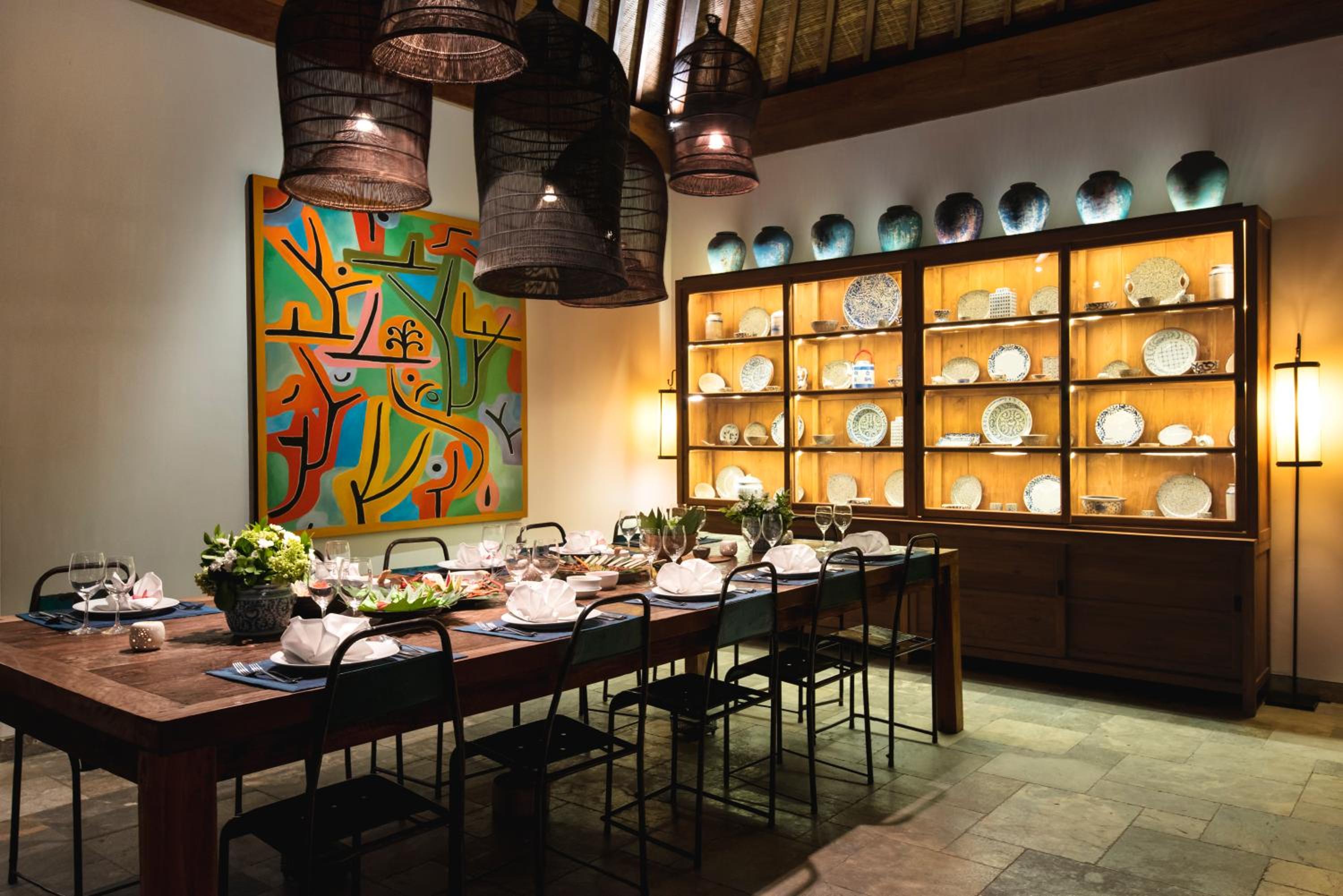 dining