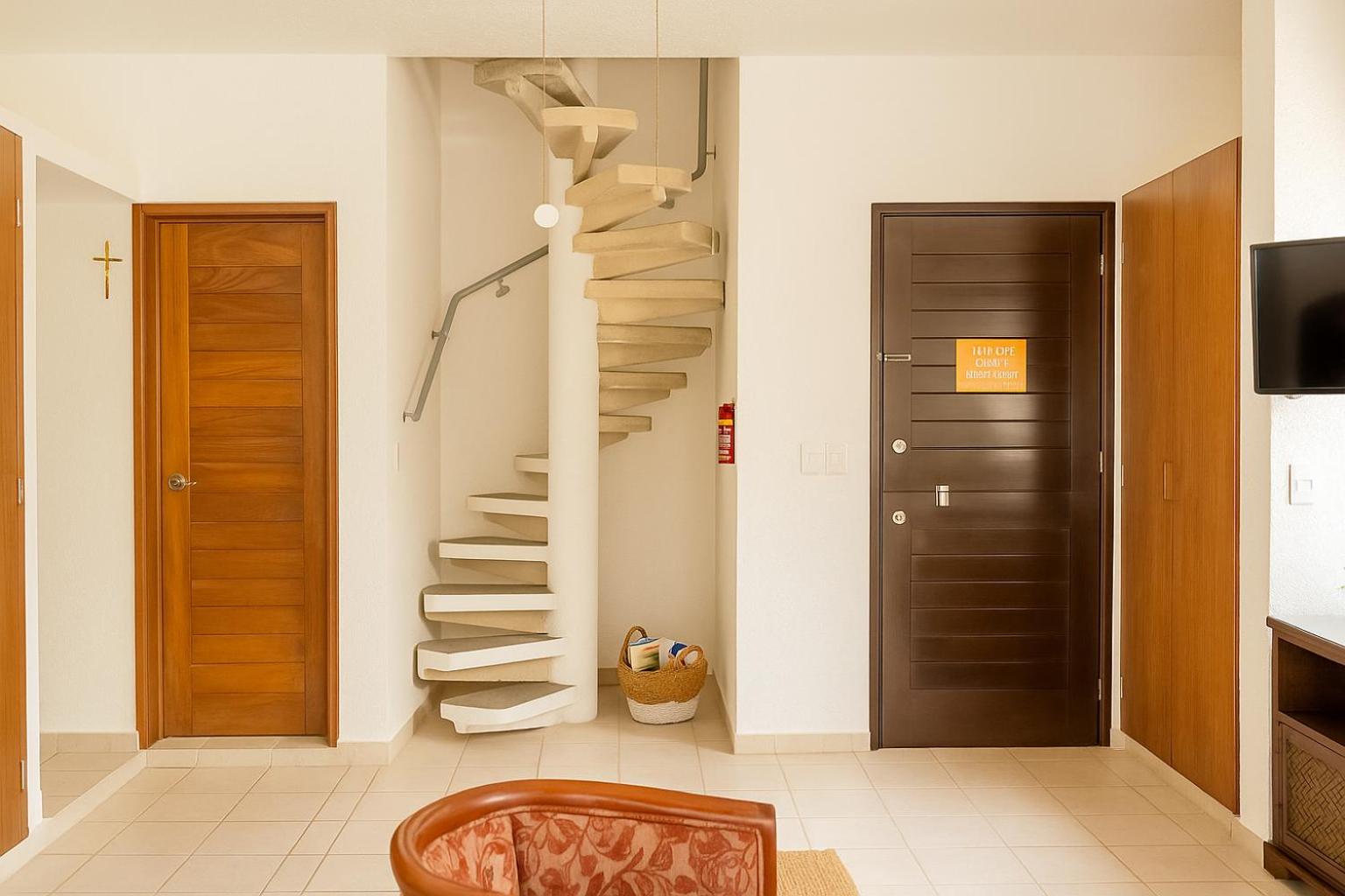 Amazing Complex Near 5th Avenue by Andiani Travel