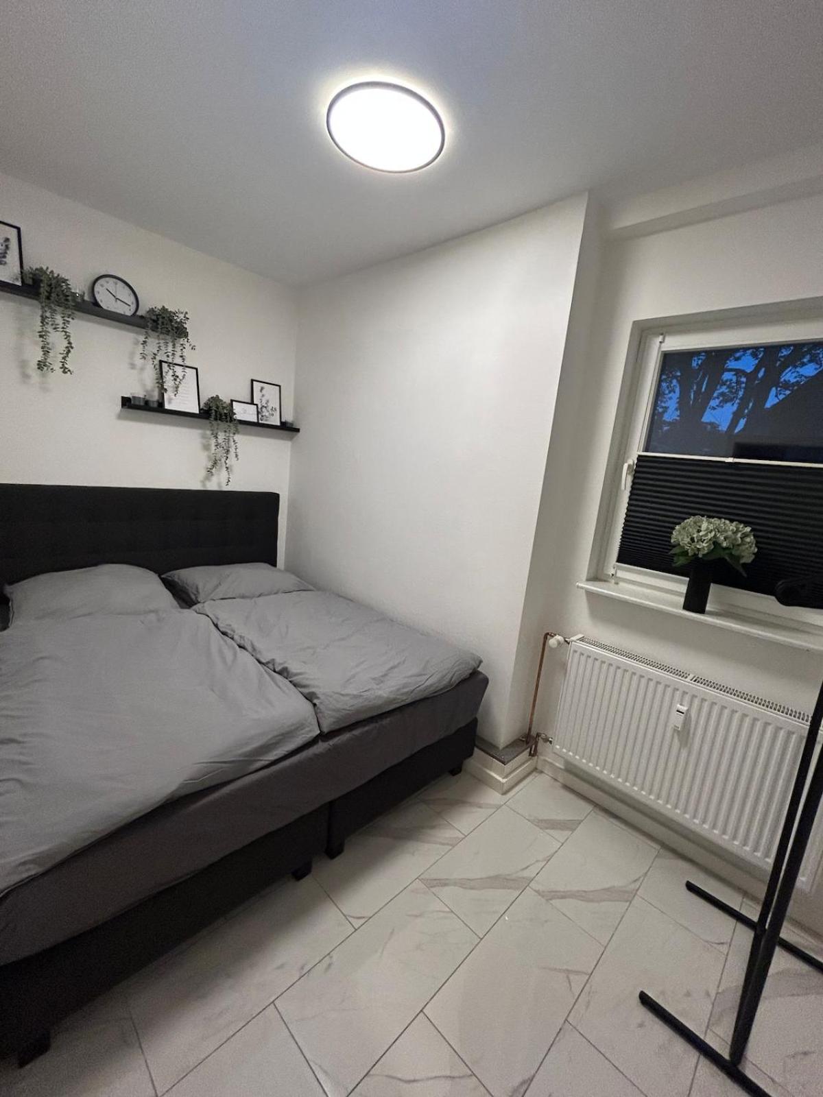 Superior XL - 110qm - 9 Personen Central Rooftop - 20 min to Hamburg