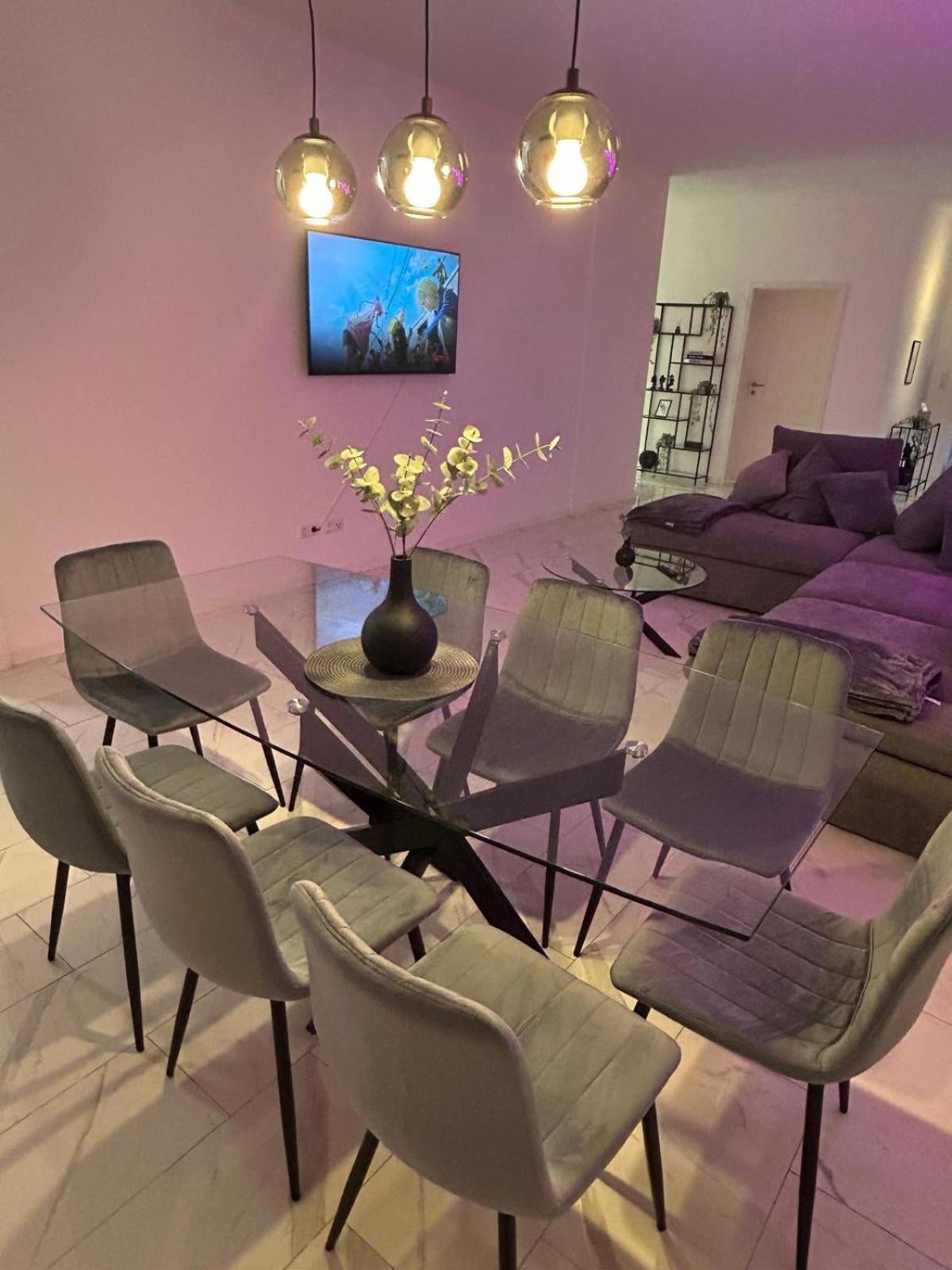 Superior XL - 110qm - 9 Personen Central Rooftop - 20 min to Hamburg