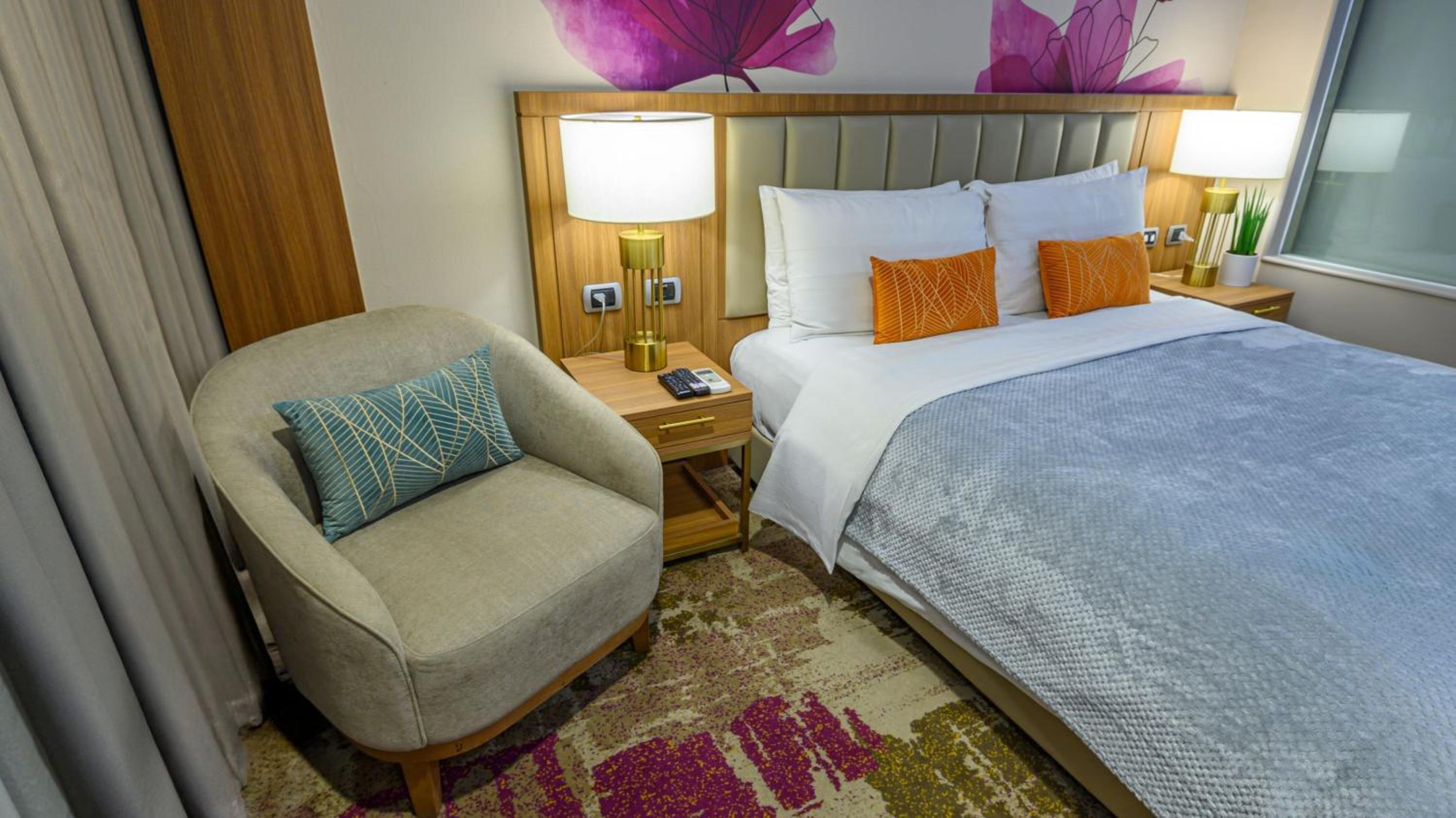 MCollection - Business & Leisure Stay in Eastwood City