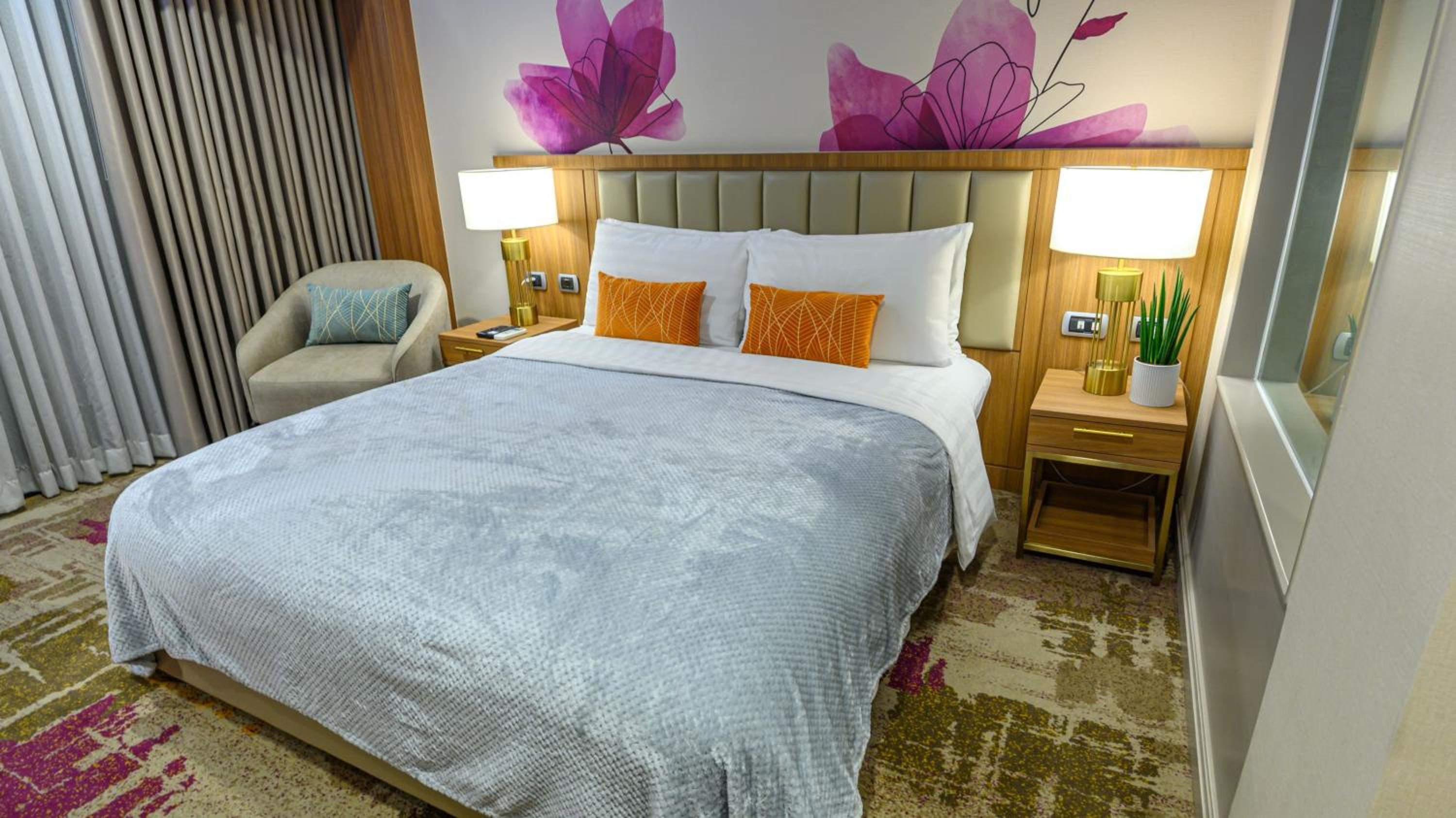 MCollection - Business & Leisure Stay in Eastwood City