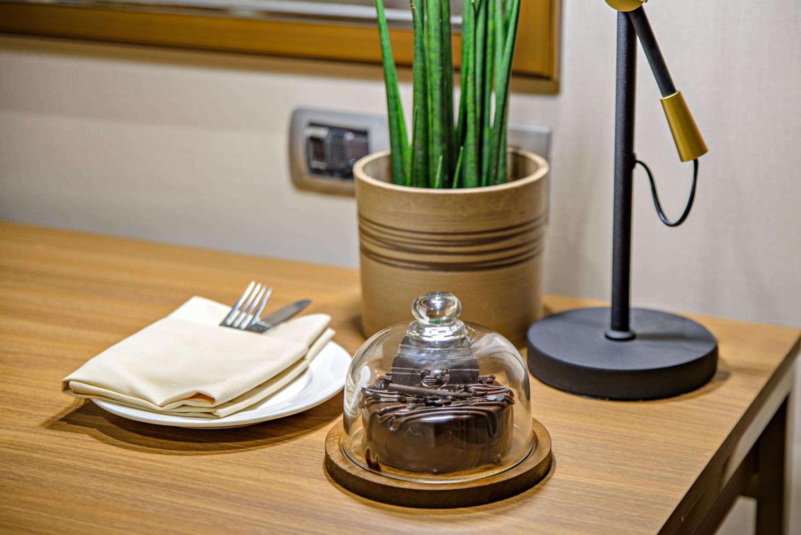 MCollection - Business & Leisure Stay in Eastwood City