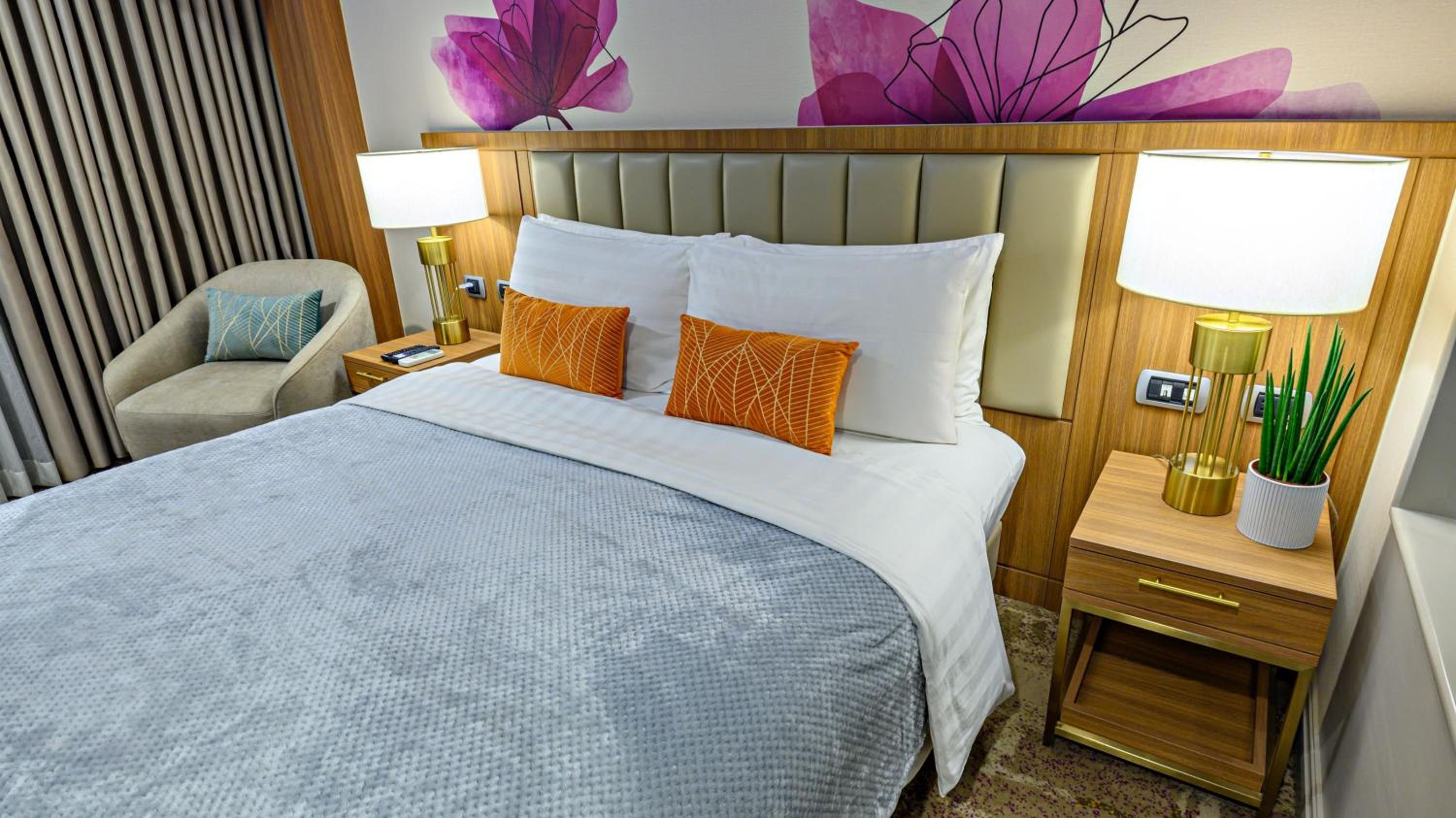 MCollection - Business & Leisure Stay in Eastwood City