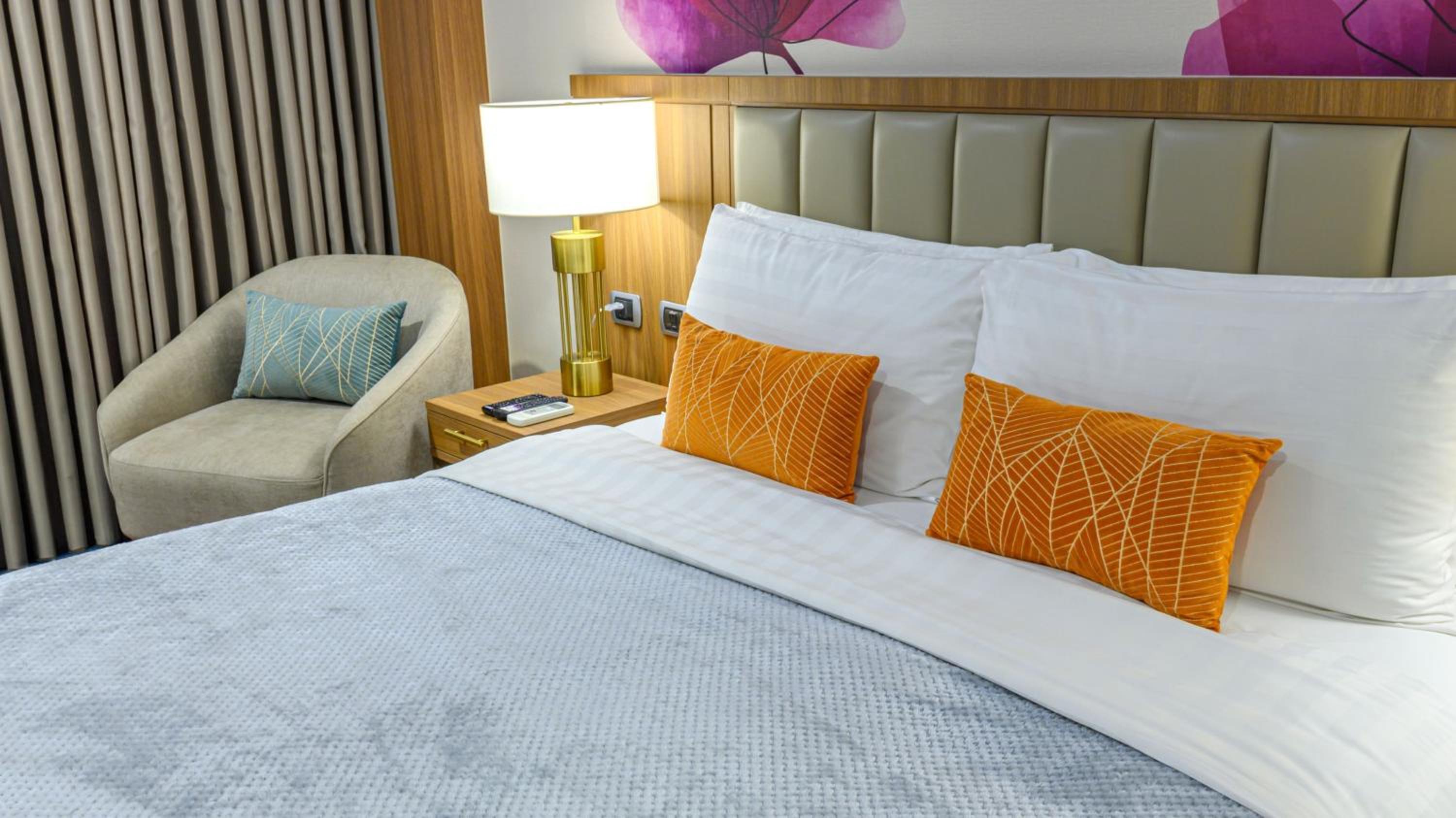 MCollection - Business & Leisure Stay in Eastwood City