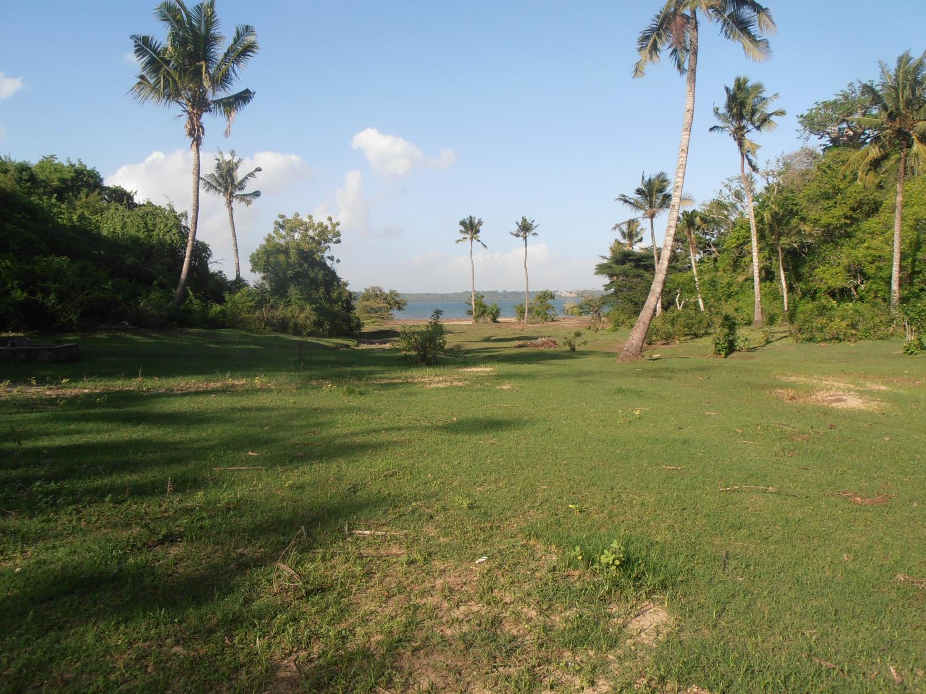 Sunset Villa's Tropical Garden House